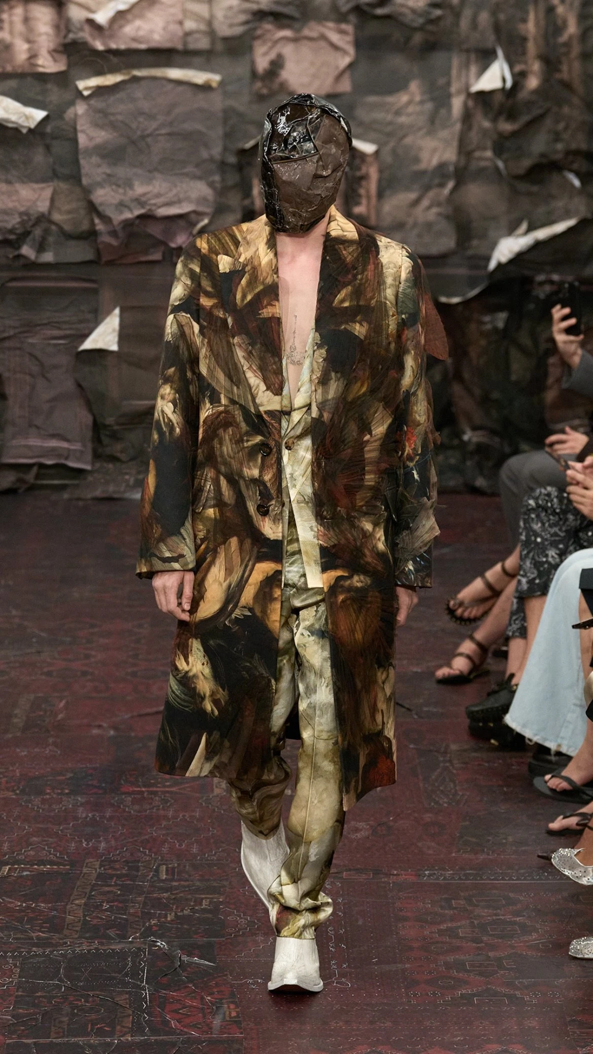 Ыдырау мен іріп-шіру: Maison Margiela-ның жаңа дәуірі