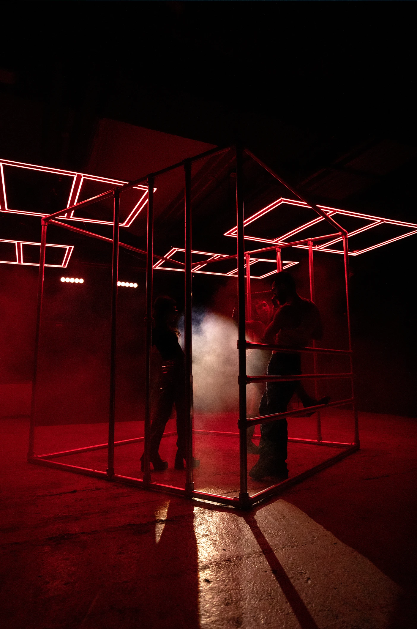 Ночная жизнь Дубая: техно, штрафы и культура