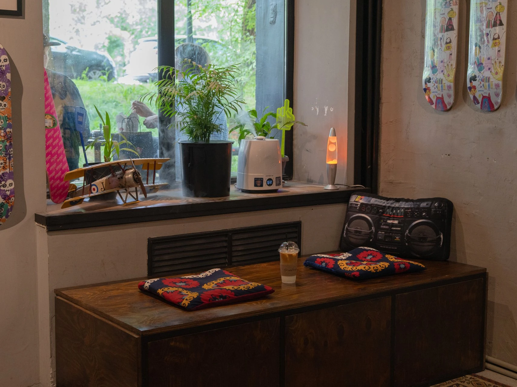 Мекенжайы жасырын бар, өткен заманнан сыр шертетін дәмхана, сыра биржасы және Алматының өзге де жаңа орындары