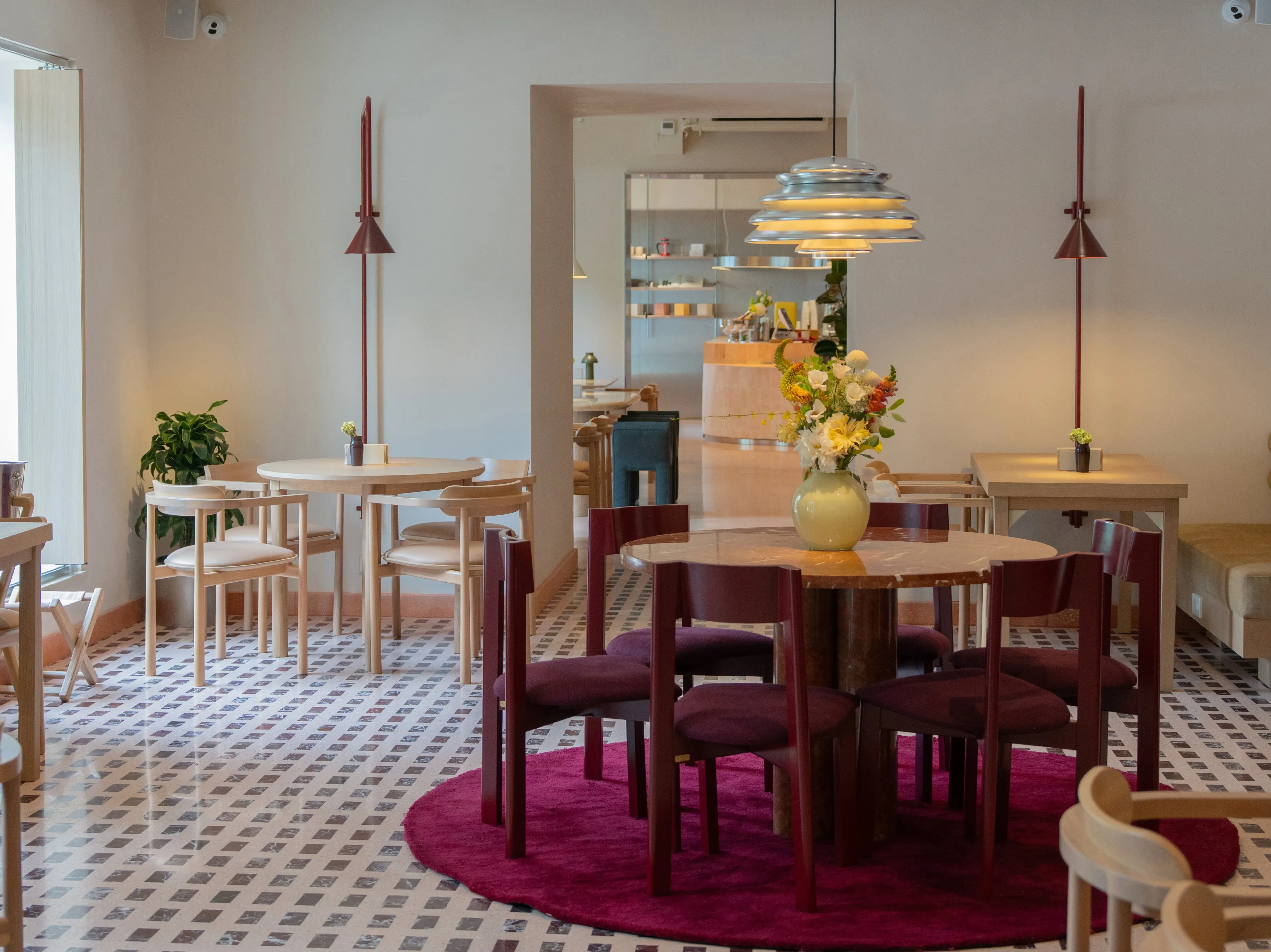 Мекенжайы жасырын бар, өткен заманнан сыр шертетін дәмхана, сыра биржасы және Алматының өзге де жаңа орындары