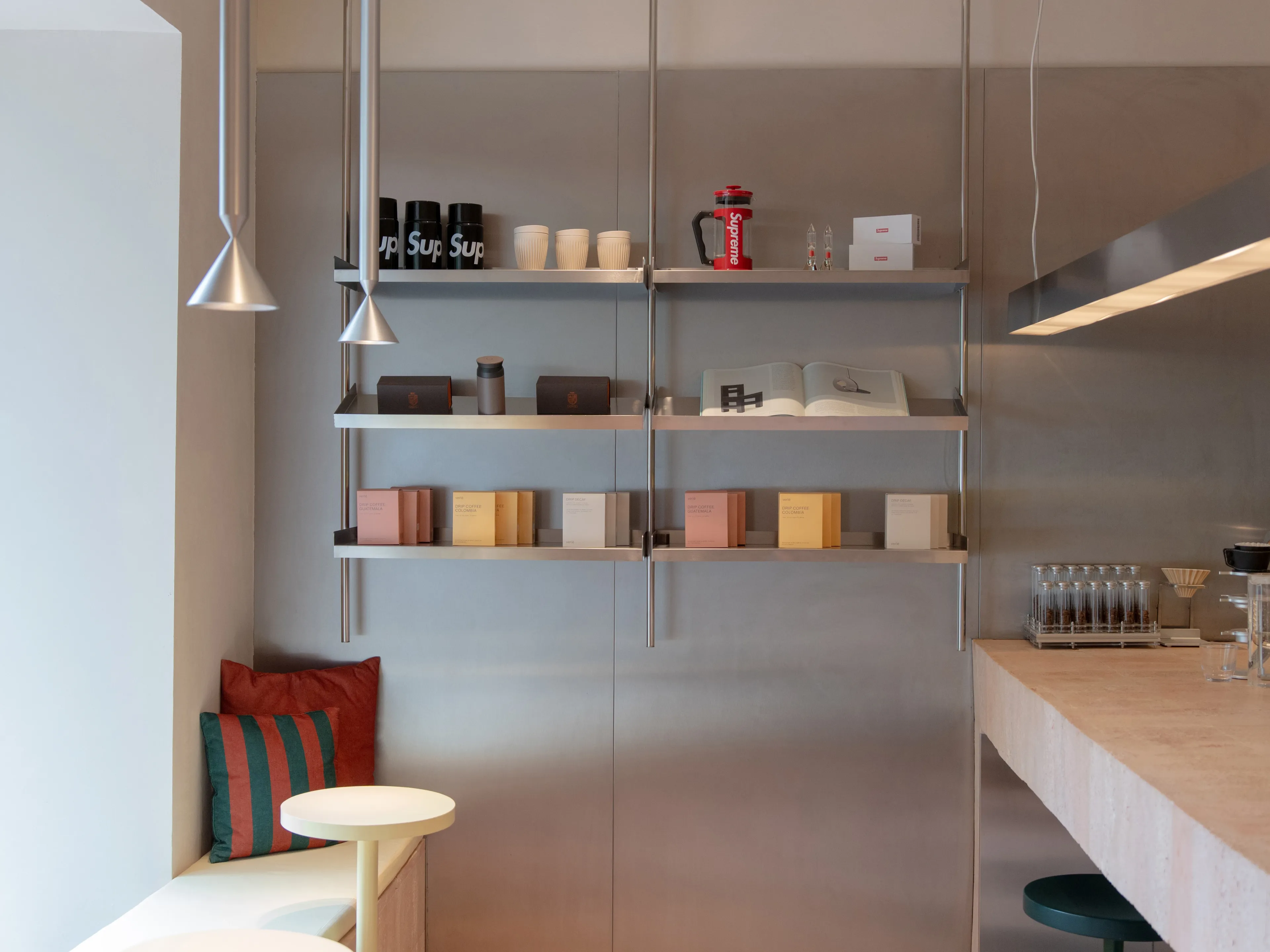 Мекенжайы жасырын бар, өткен заманнан сыр шертетін дәмхана, сыра биржасы және Алматының өзге де жаңа орындары