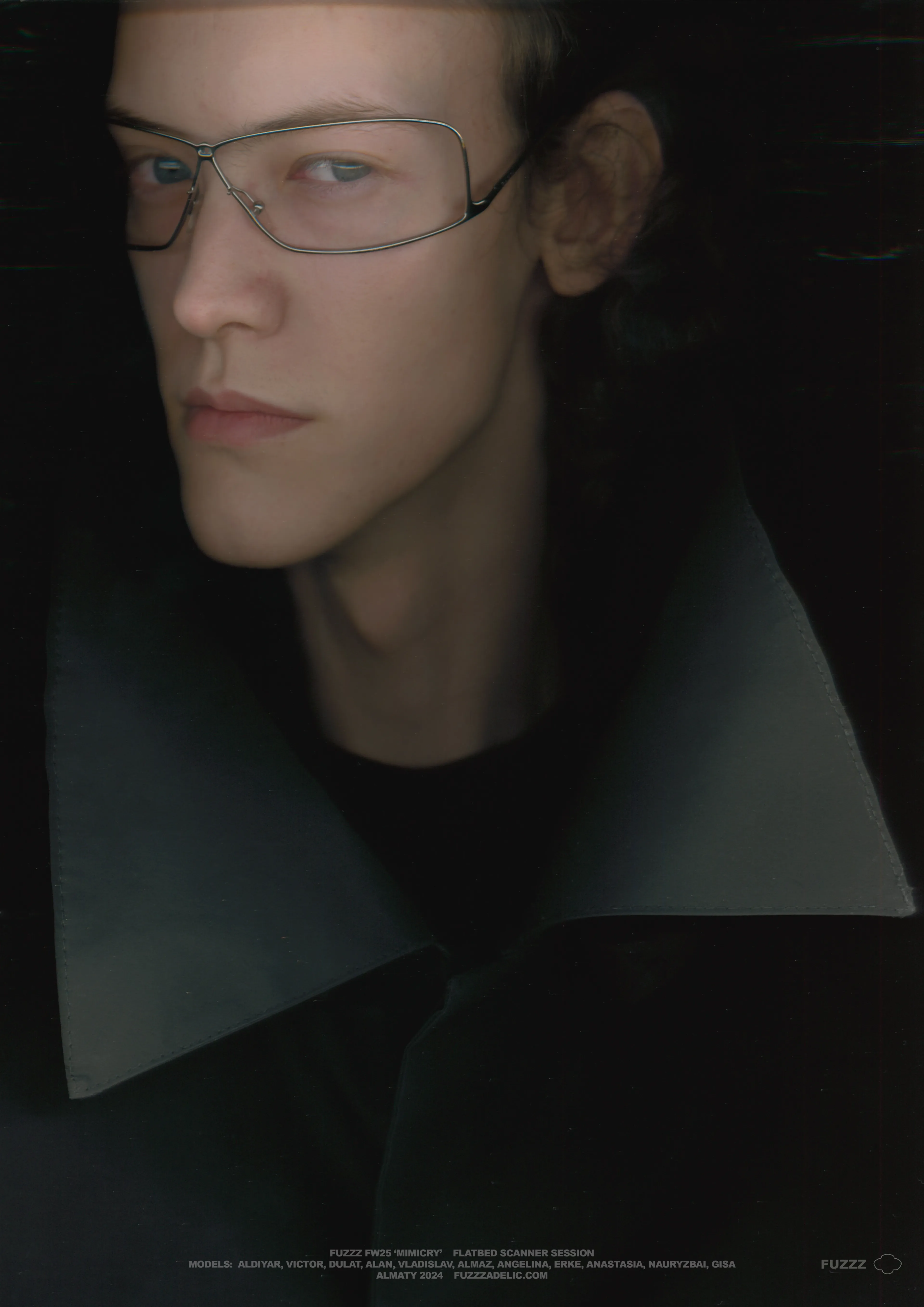 Tatler Lens: модели FUZZZ в плену технологий