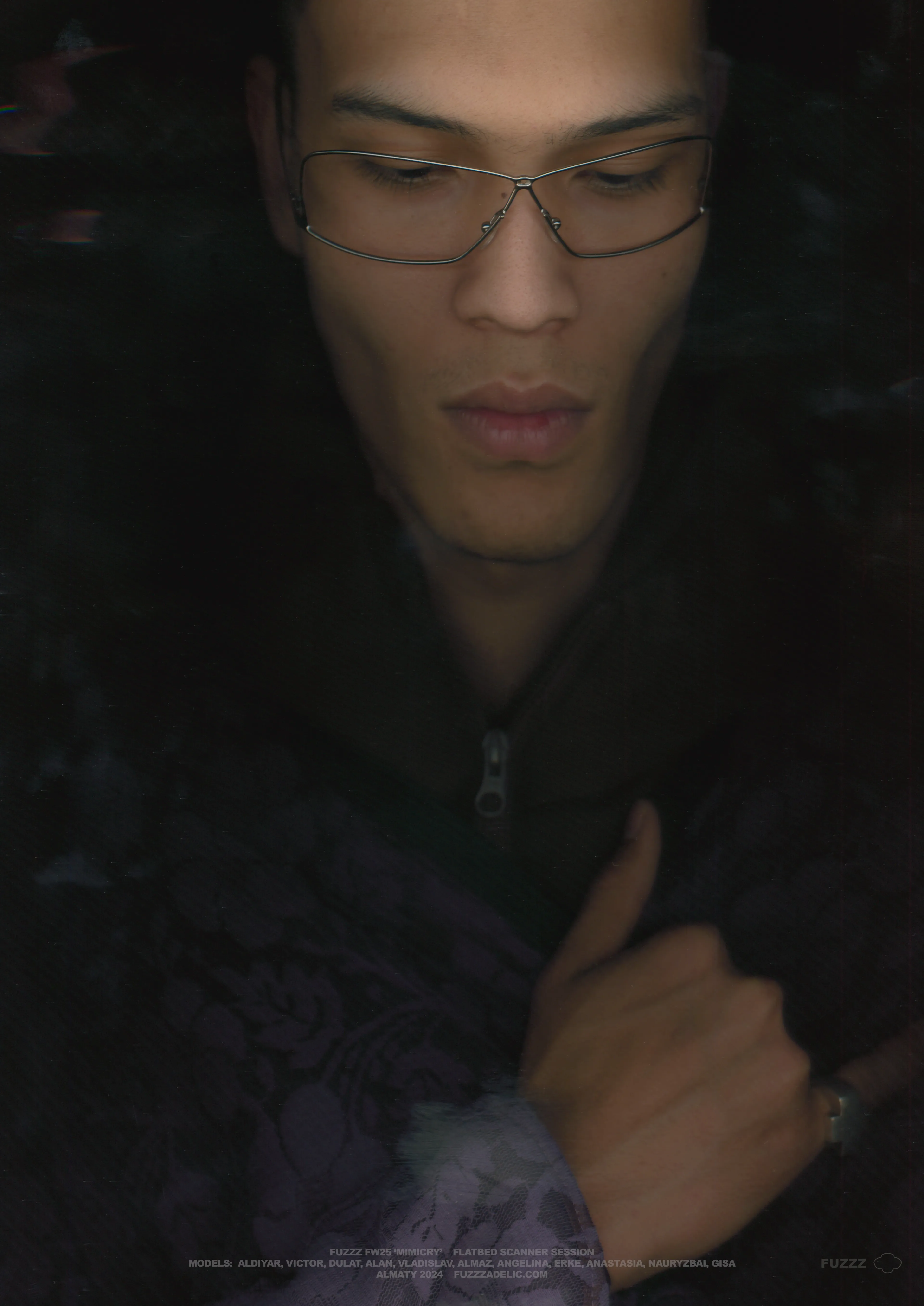 Tatler Lens: модели FUZZZ в плену технологий