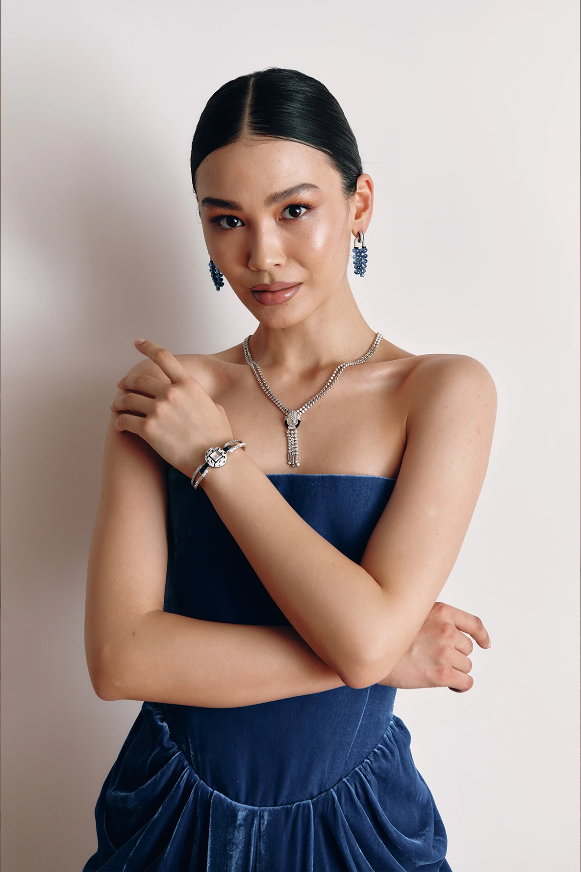 Шелковый путь Cartier: как прошло открытие обновленного бутика в Алматы