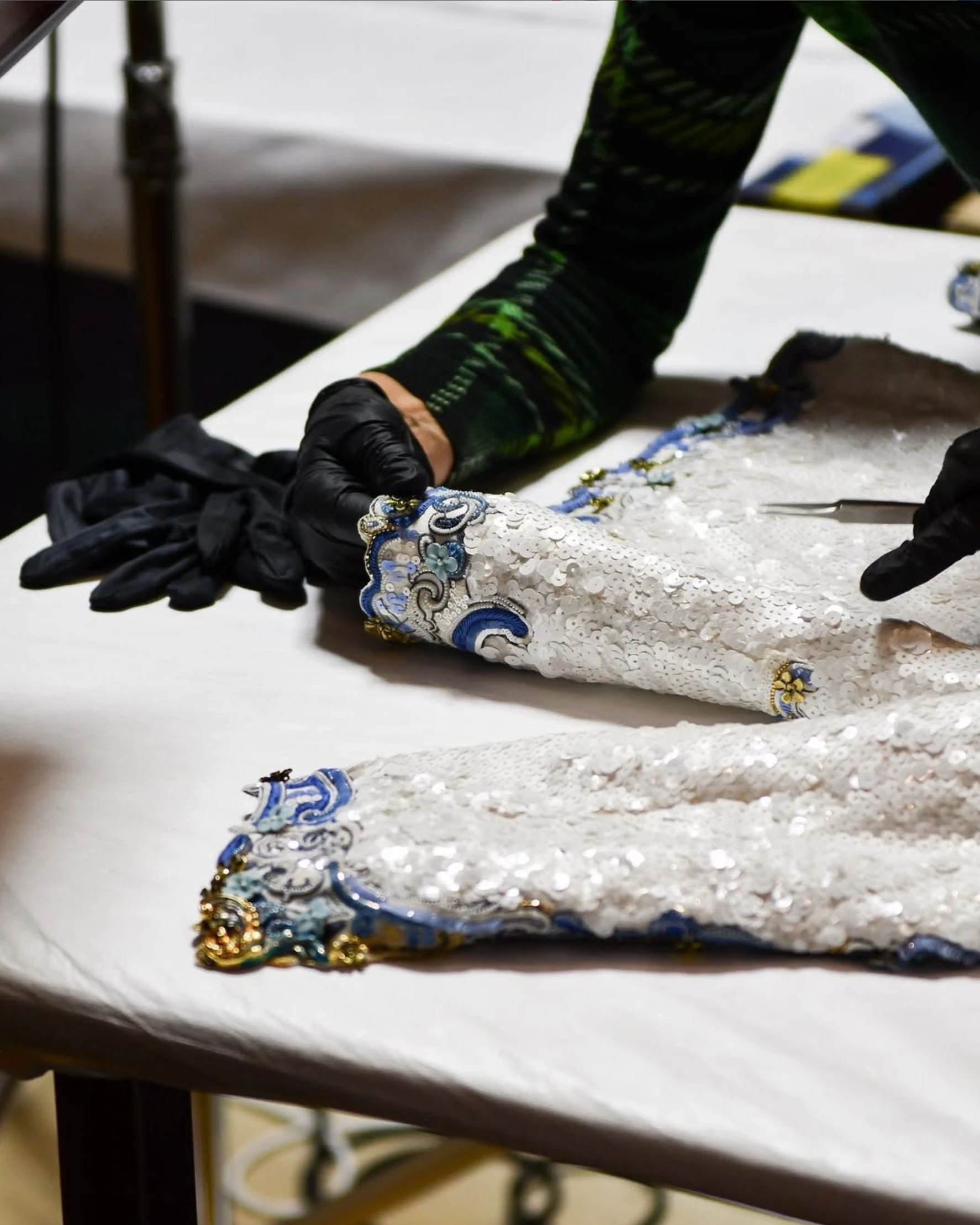 Луврдағы алғашқы сән көрмеcі