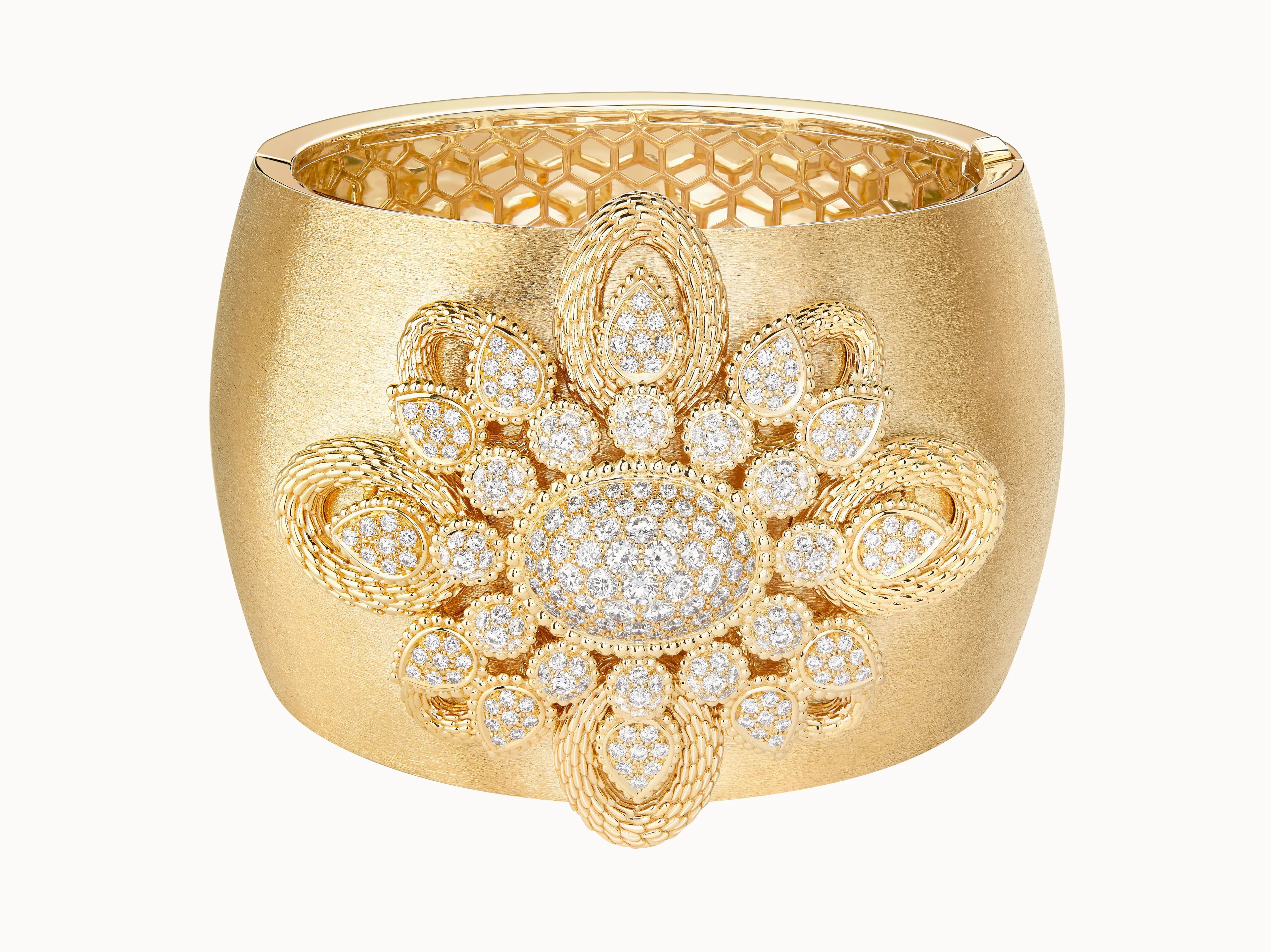 Винтажный браслет-манжета Serpent Bohème, инкрустированный бриллиантами, из желтого золота