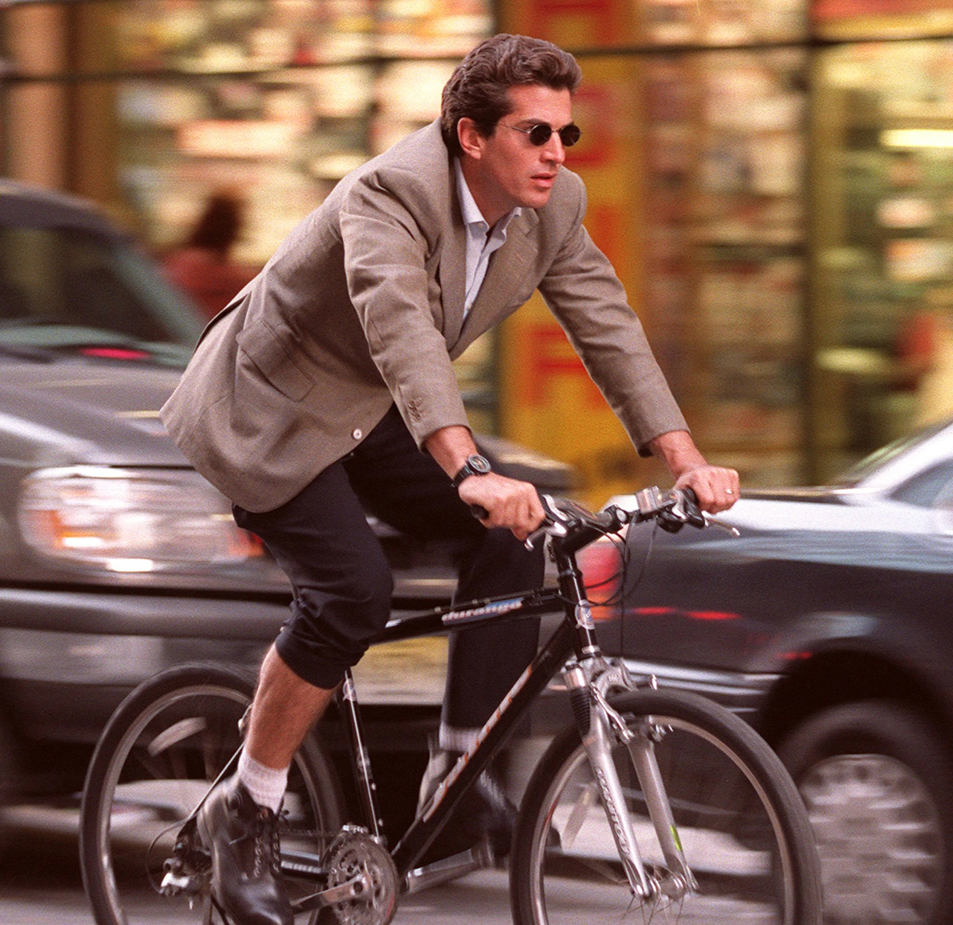 American Love Story: почему стиль Кэролин Бессетт и Джона Кеннеди-младшего не удалось повторить