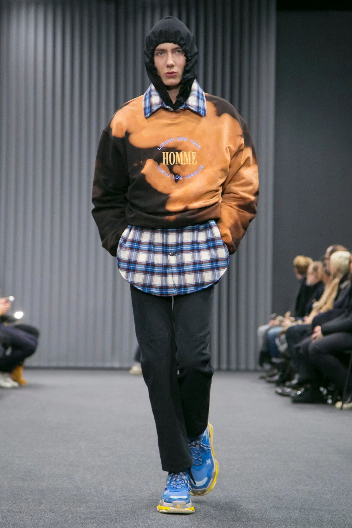 Кроссовки Triple S Balenciaga | Spotlight