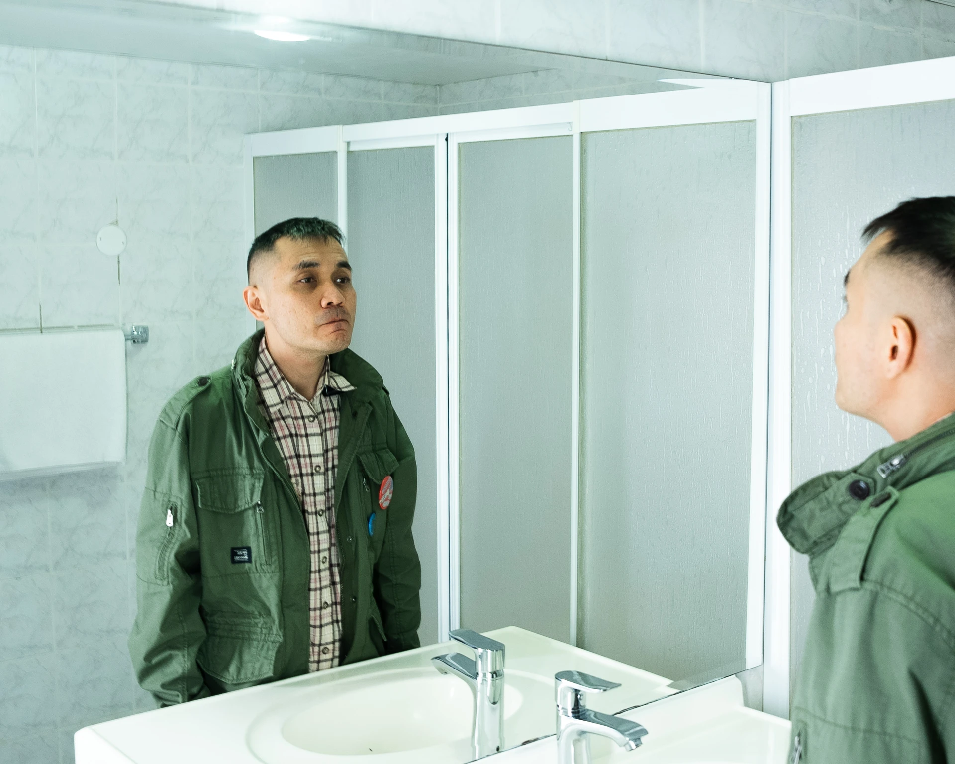 Я против артхауса: интервью с Адильханом Ержановым