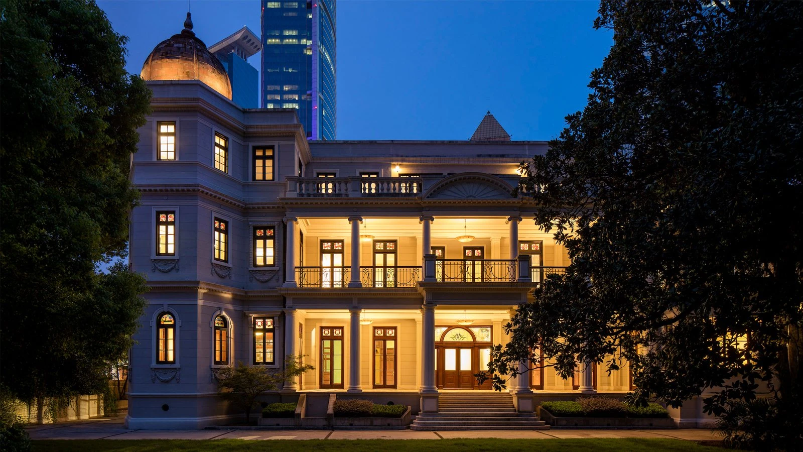 Шанхай қаласының орталығындағы Rong Zhai | 2x4.org