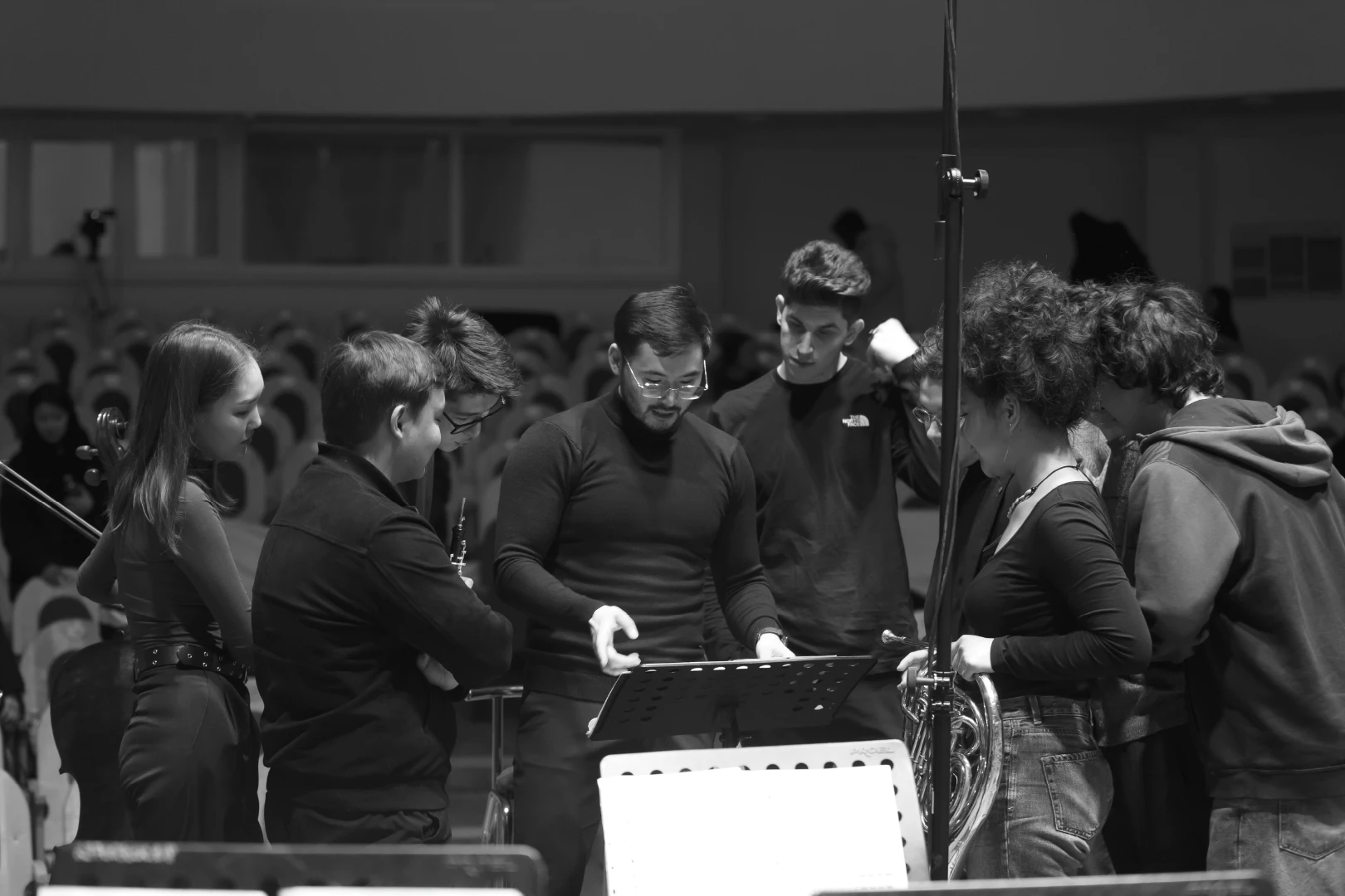 New Symphony оркестрі