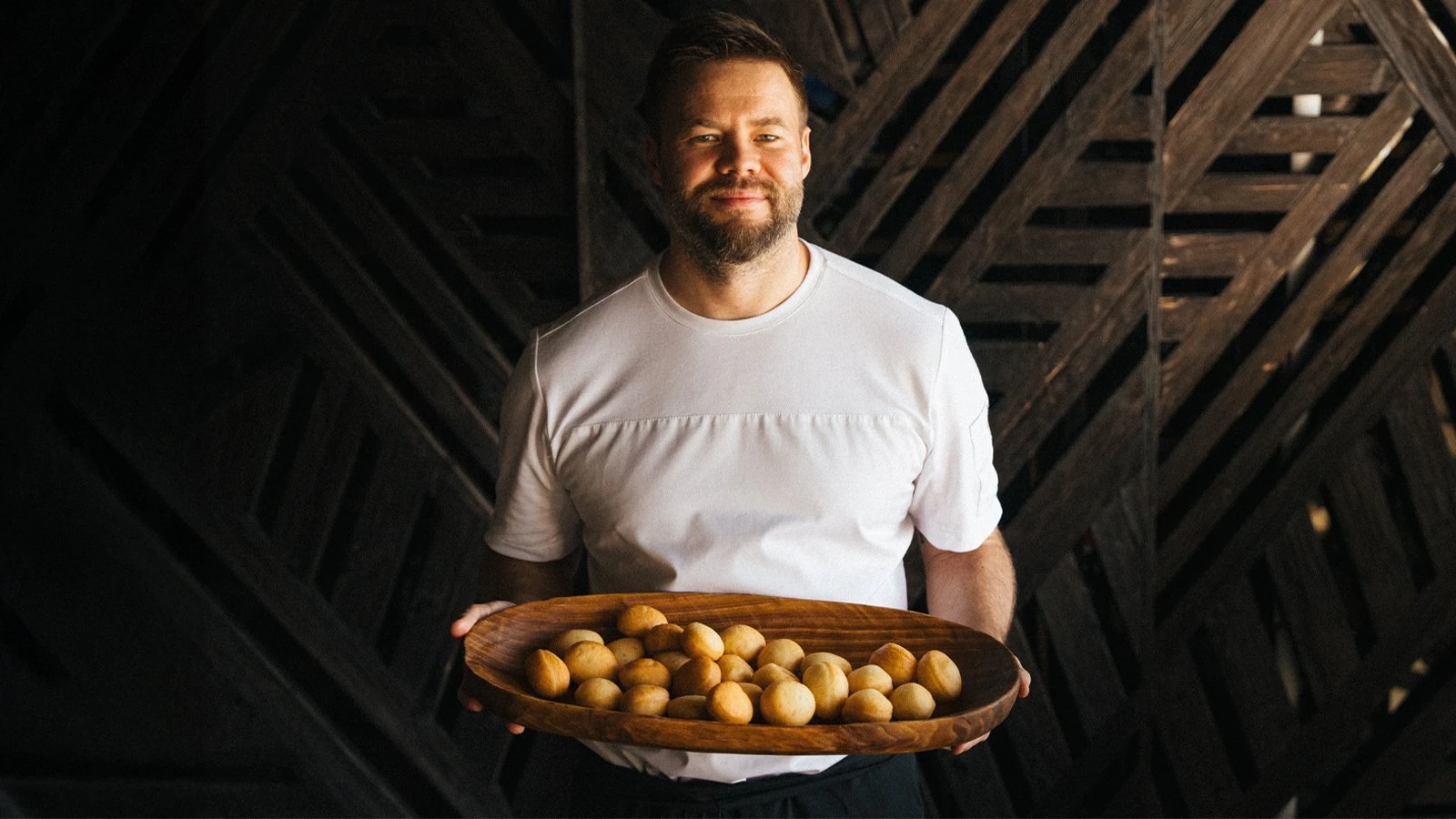 AUYL, «Огонек», SPIROS және JINAU мейрамханаларының бренд-аспазы Руслан Закиров | Фотосуретші: Аружан Жанова