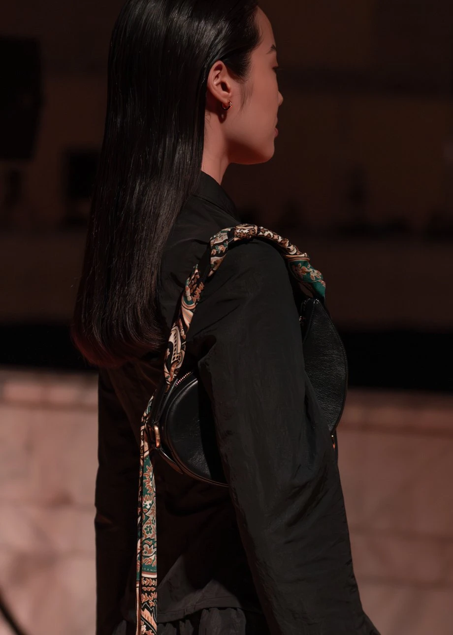 J.KIM жайған дастархан: Quroq топтамасының жылулыққа толы көрсетілімі