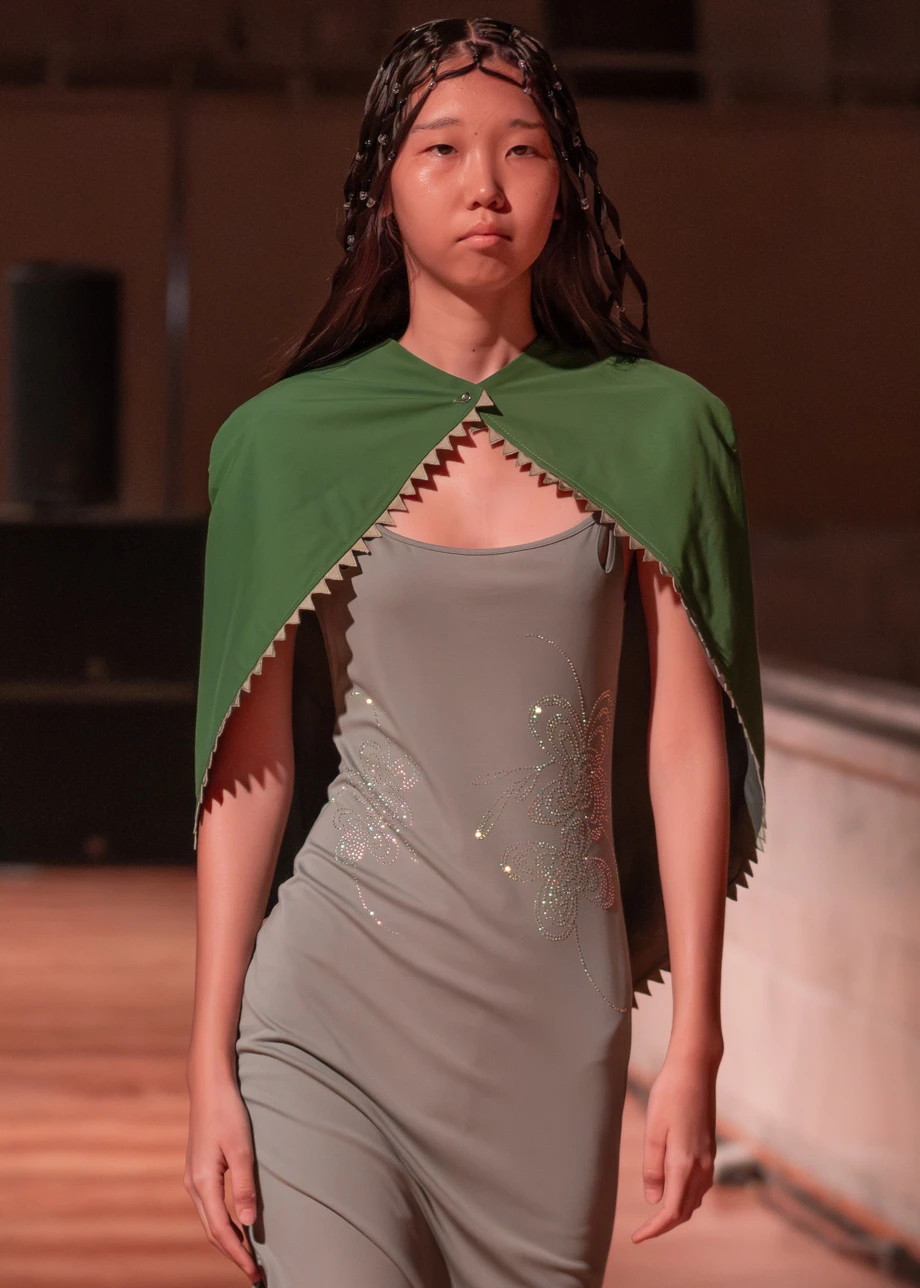 J.KIM жайған дастархан: Quroq топтамасының жылулыққа толы көрсетілімі