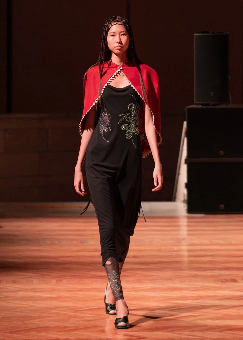 J.KIM жайған дастархан: Quroq топтамасының жылулыққа толы көрсетілімі