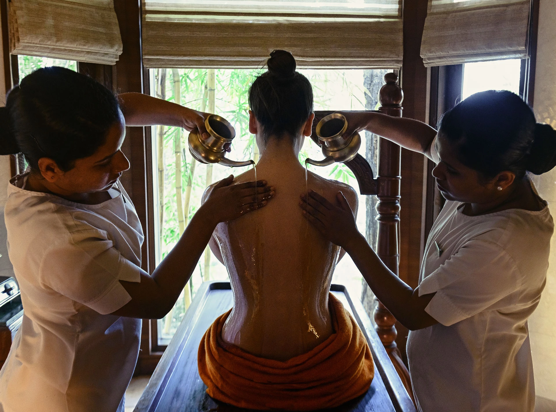 Масляные аюрведические массажи – это целое искусство | Архив пресс-службы