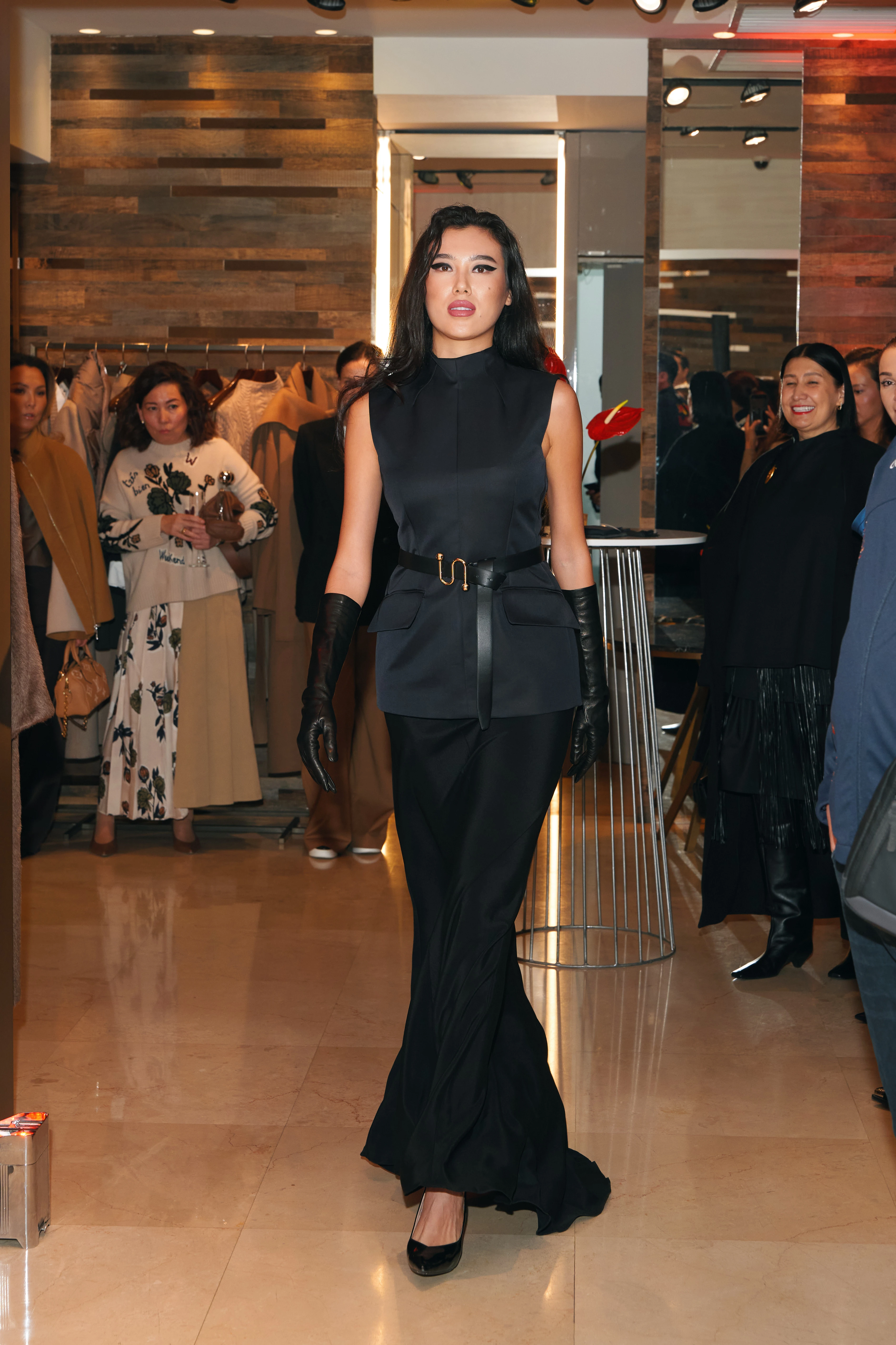 Whitney Bag: Сәулет өнерінен туған сөмкенің он жылдығы