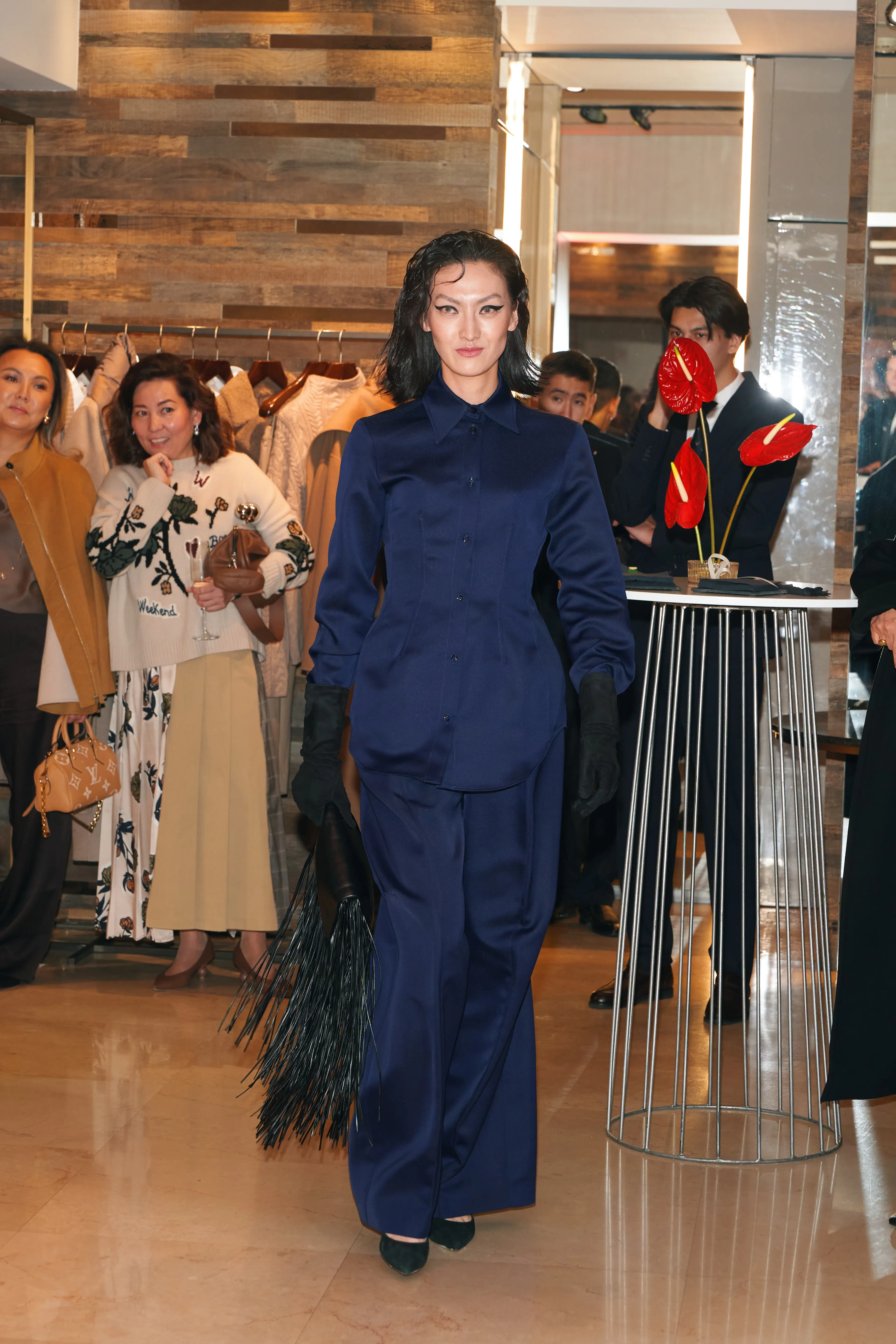 Whitney Bag: Сәулет өнерінен туған сөмкенің он жылдығы