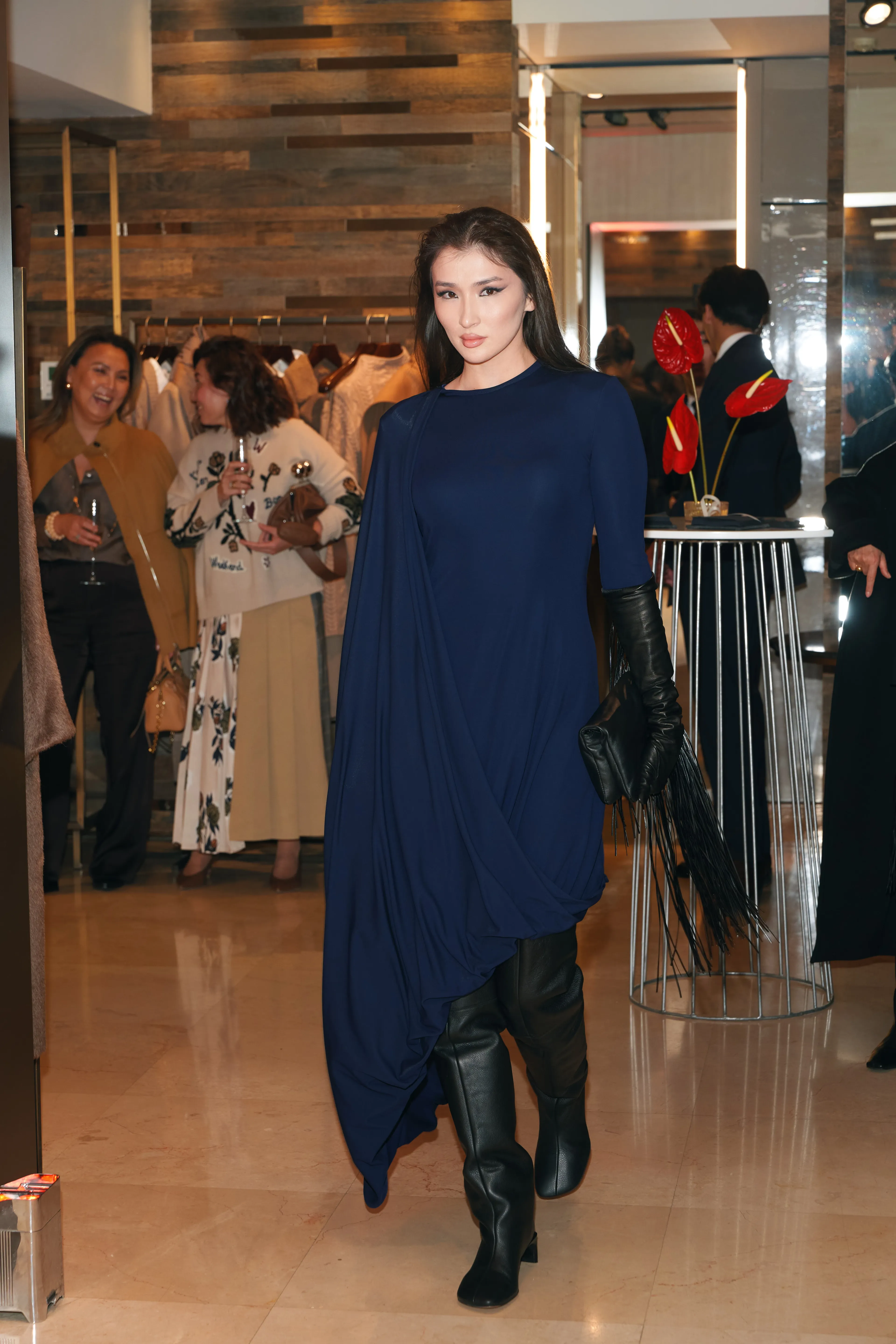 Whitney Bag: Сәулет өнерінен туған сөмкенің он жылдығы