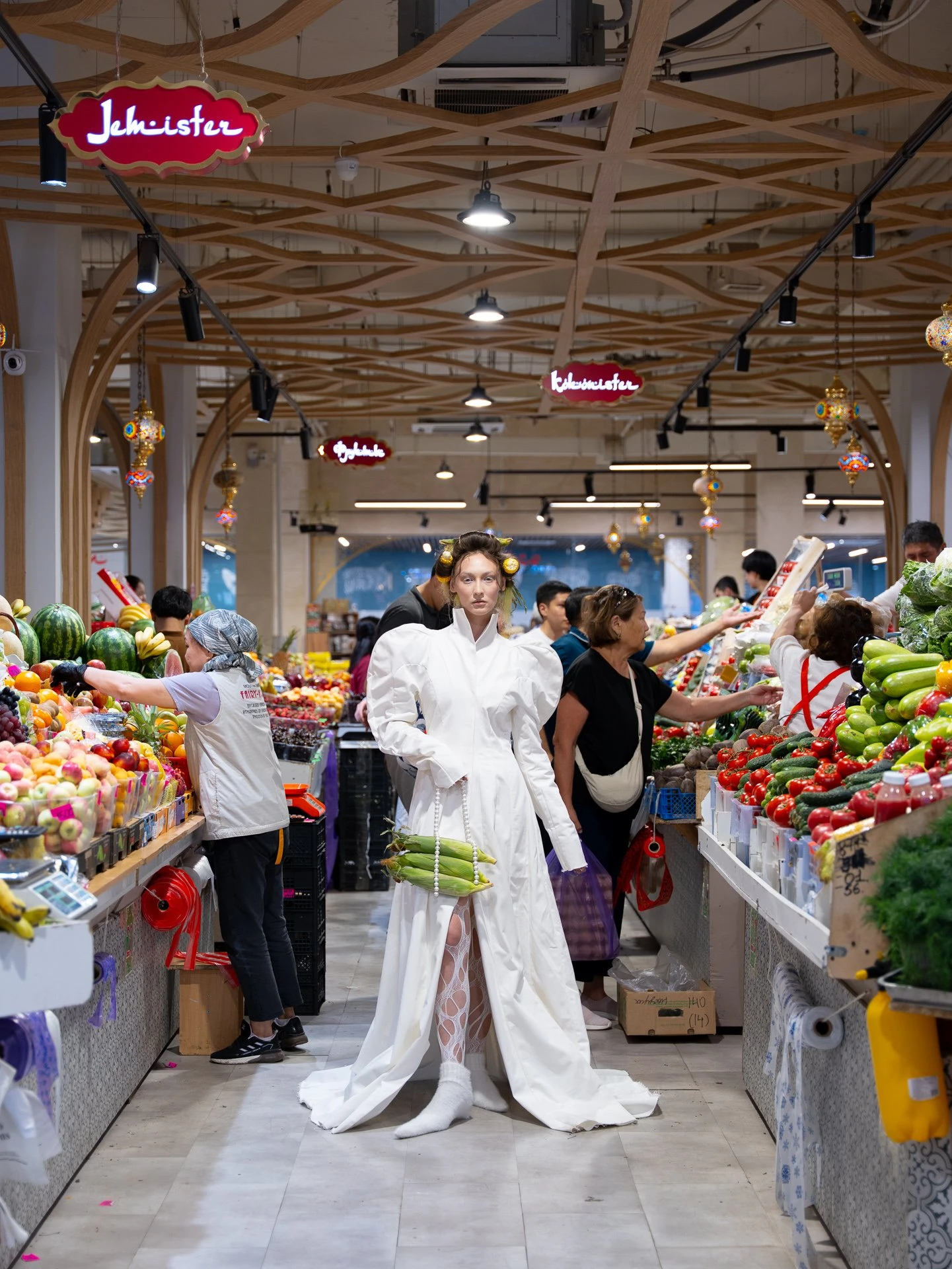 Tatler Editorial: по следам Шелкового пути, базары стран Центральной Азии