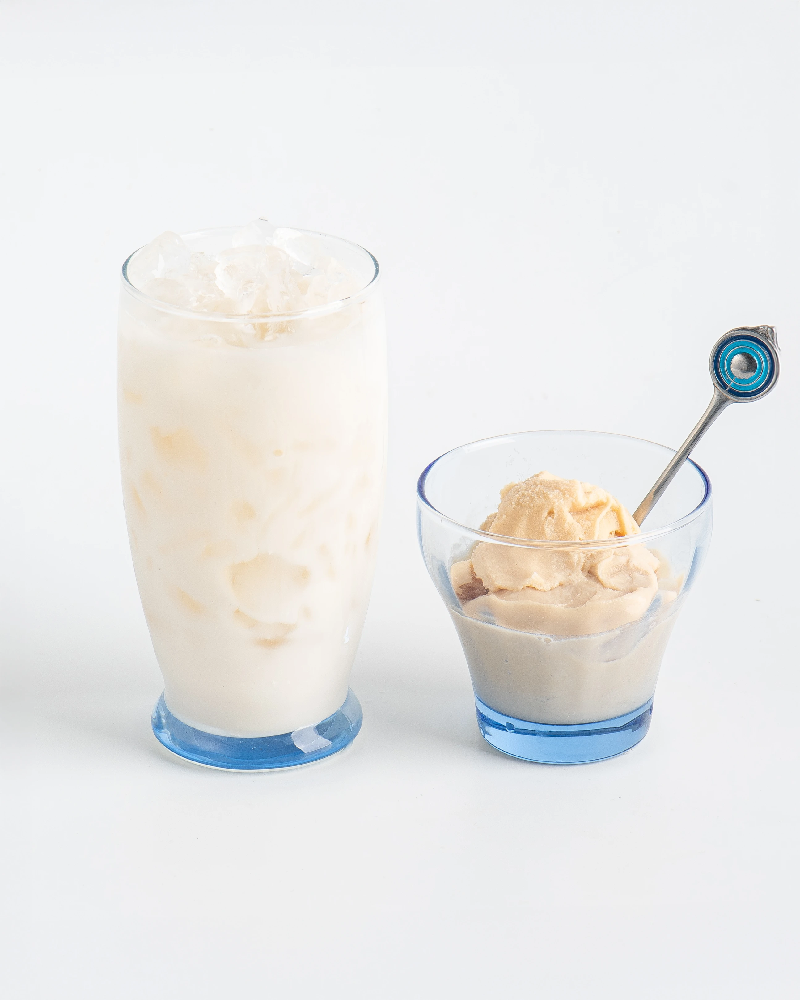 Cocktail «WHITE POPPY»