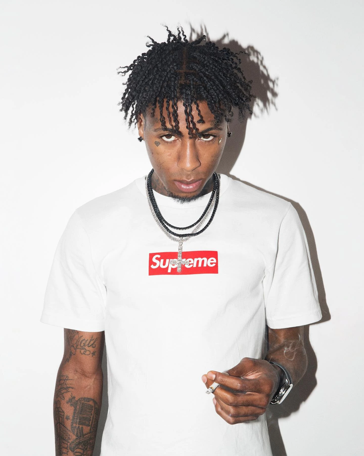 Instagram @supremenewyork