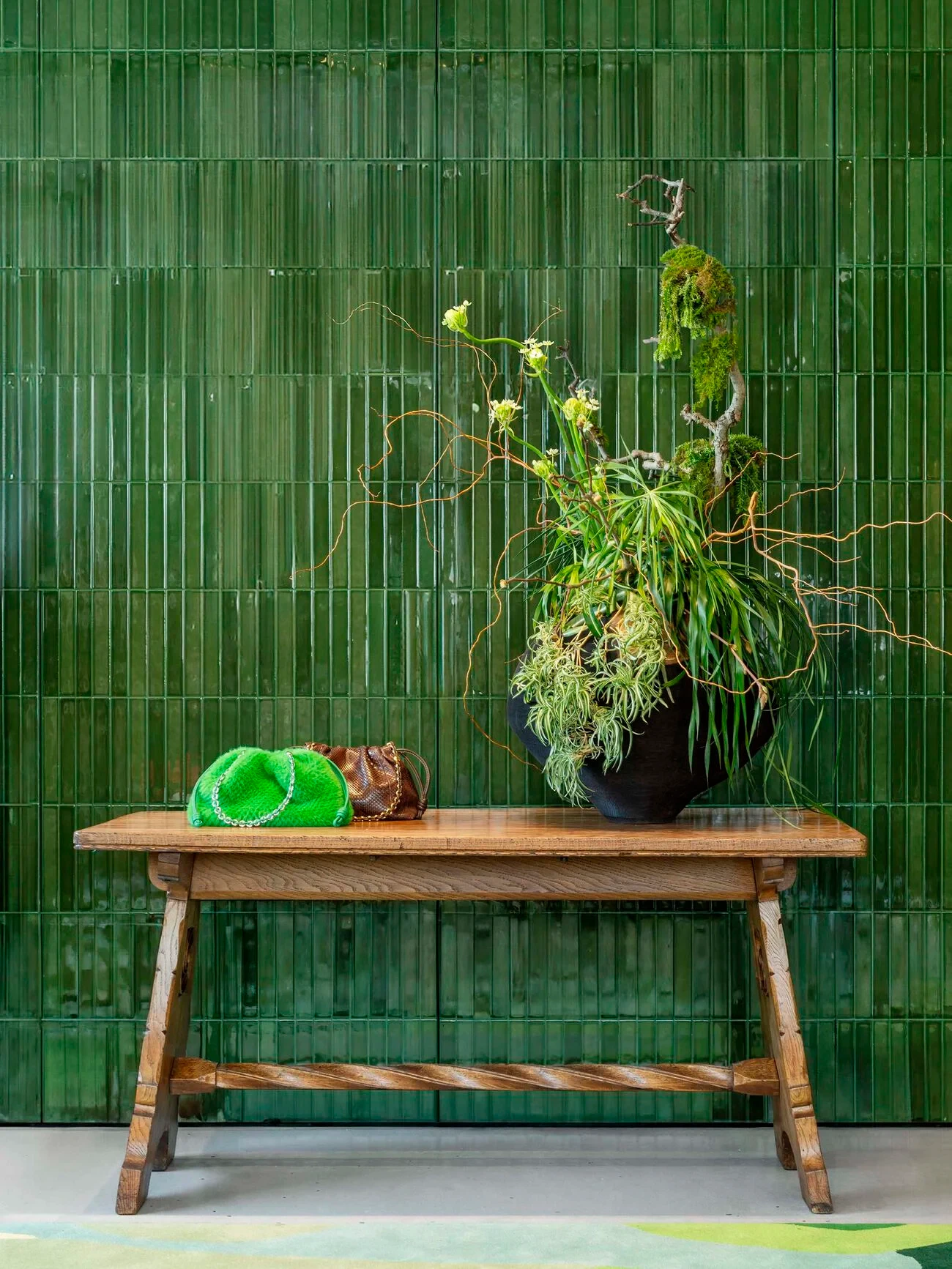 В Шанхае открылся крупнейший магазин Casa Loewe