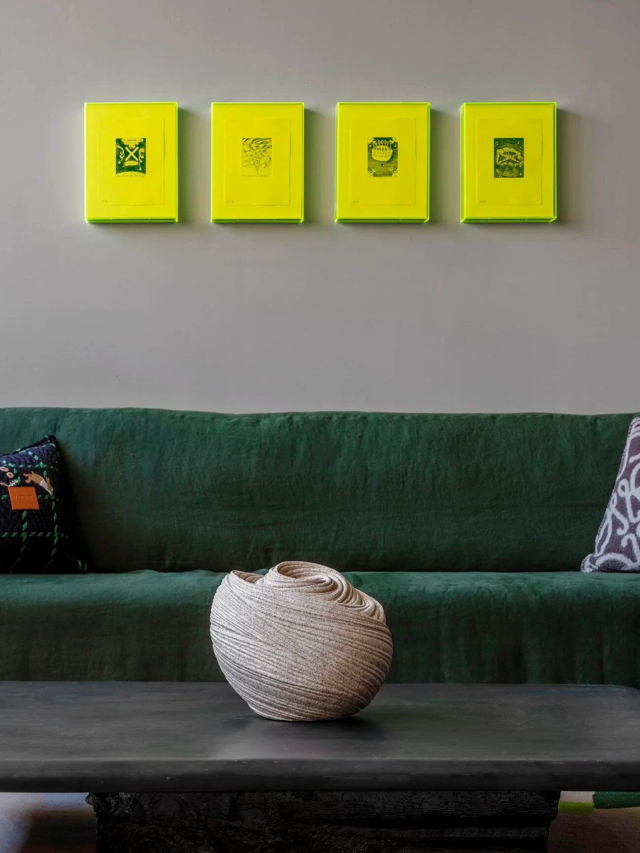 В Шанхае открылся крупнейший магазин Casa Loewe