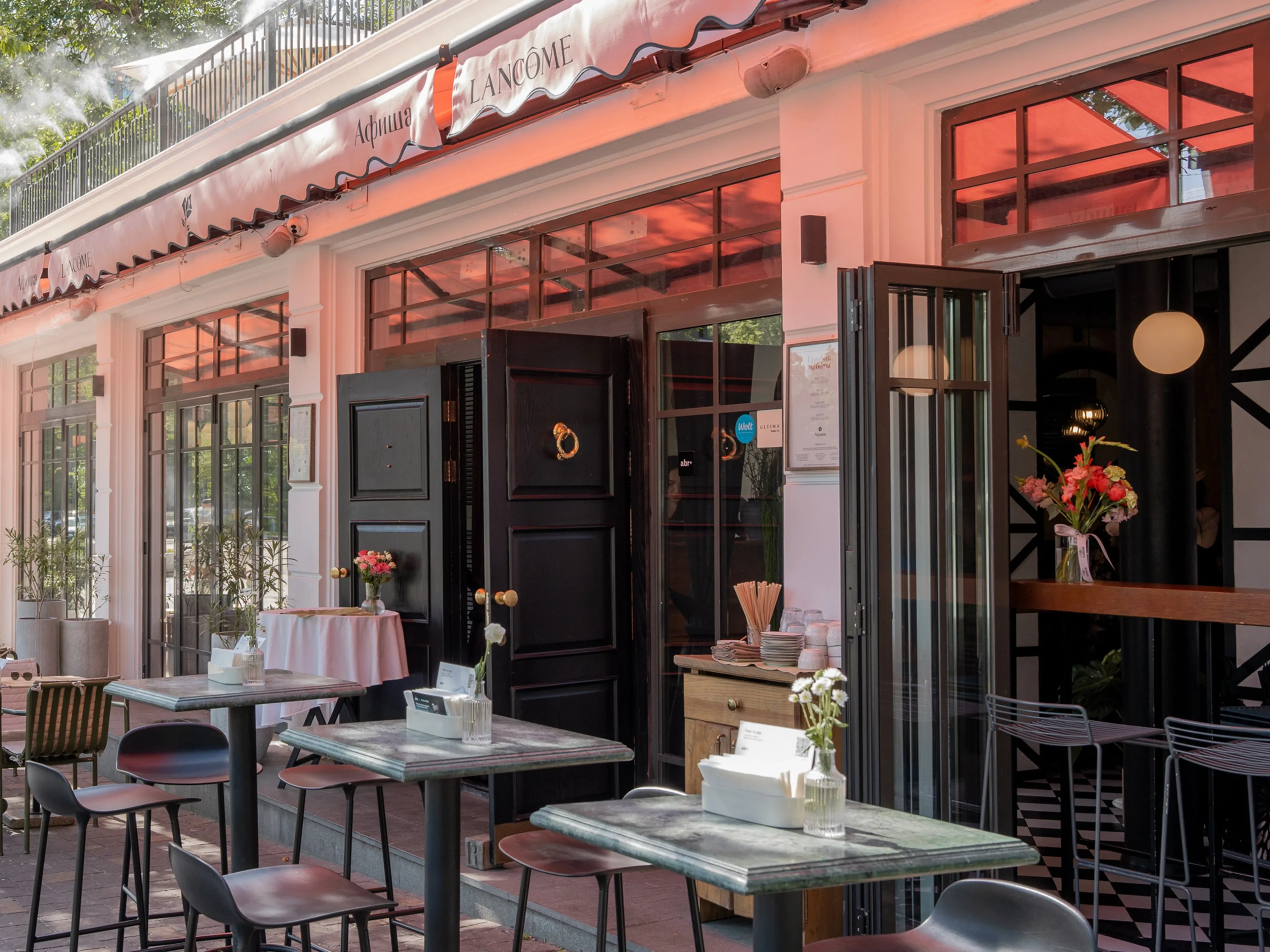 Әсем үстелдер: Алматының үздік жазғы алаңқайлары