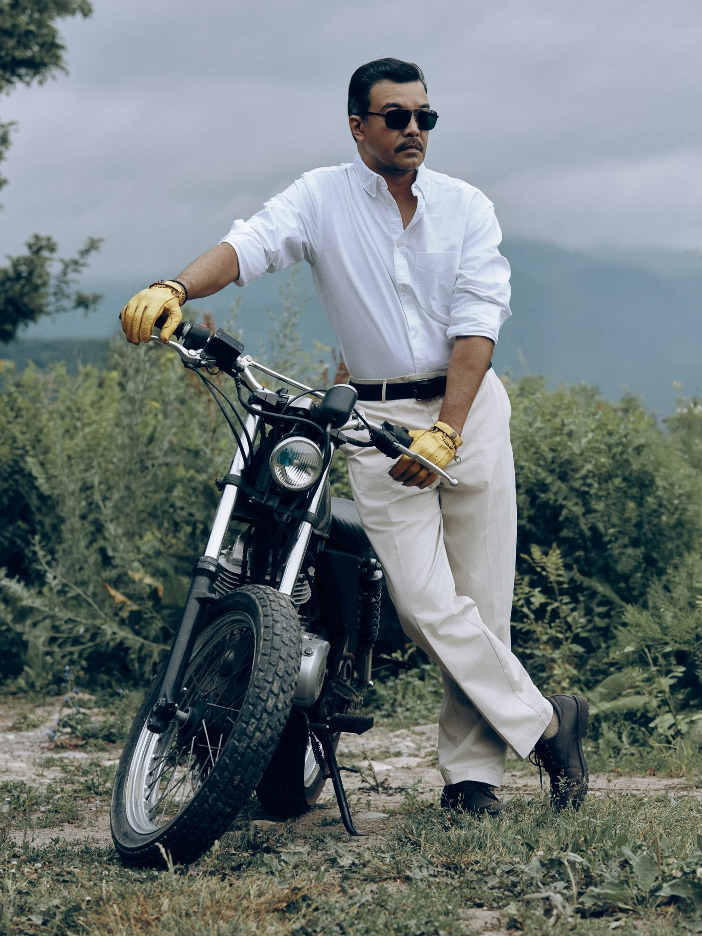 Окружающая жизнь – это хаос: интервью с Азизом Бейшеналиевым