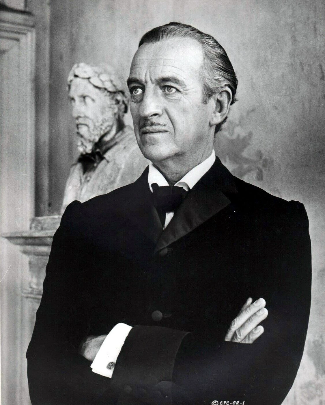 Джеймс Бонд рөлін сомдаған Дэвид Нивенн | Фото: imdb.com