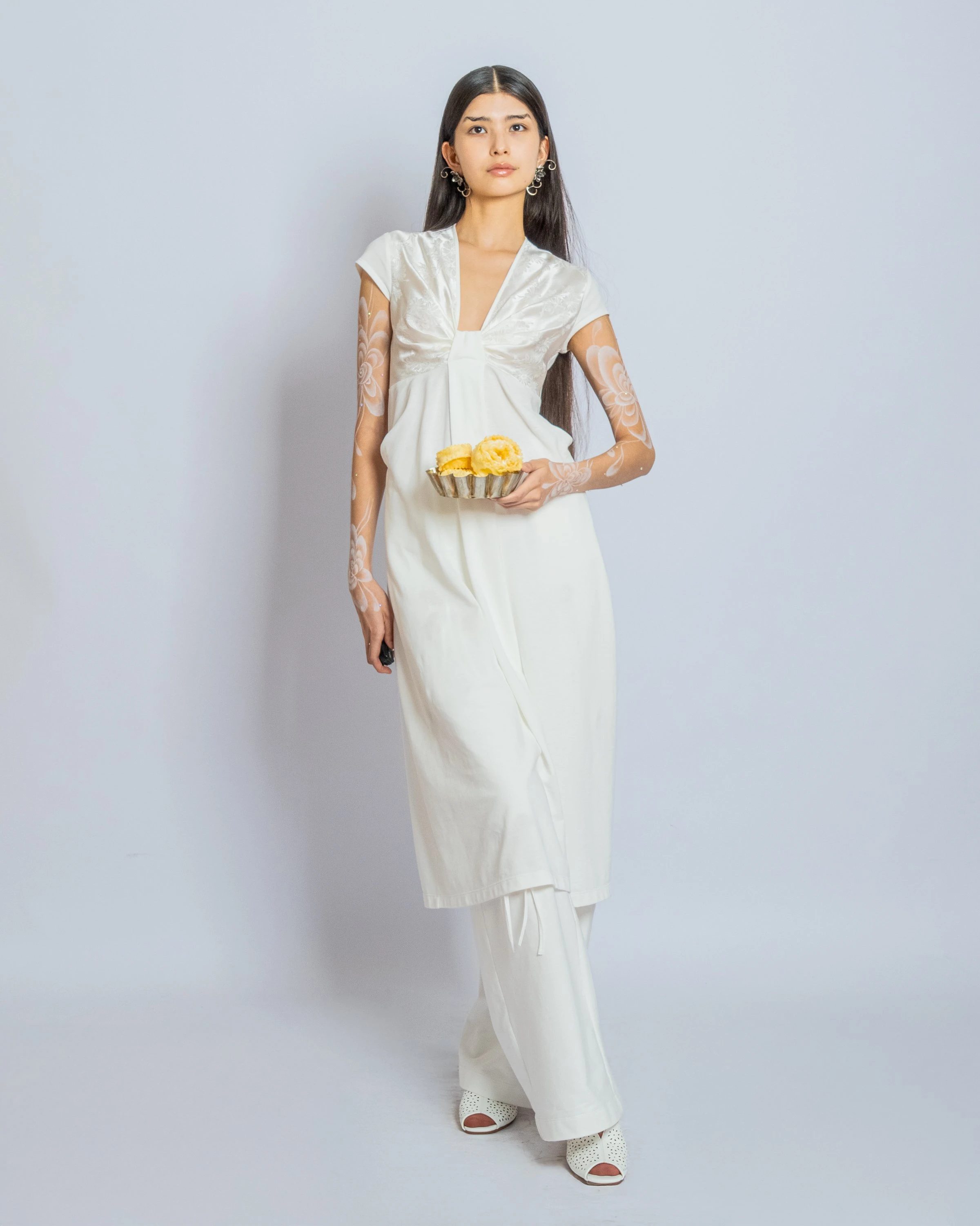 J.KIM көктем-жаз 2026 көрсетілімінің сахна сыртынан көрініс