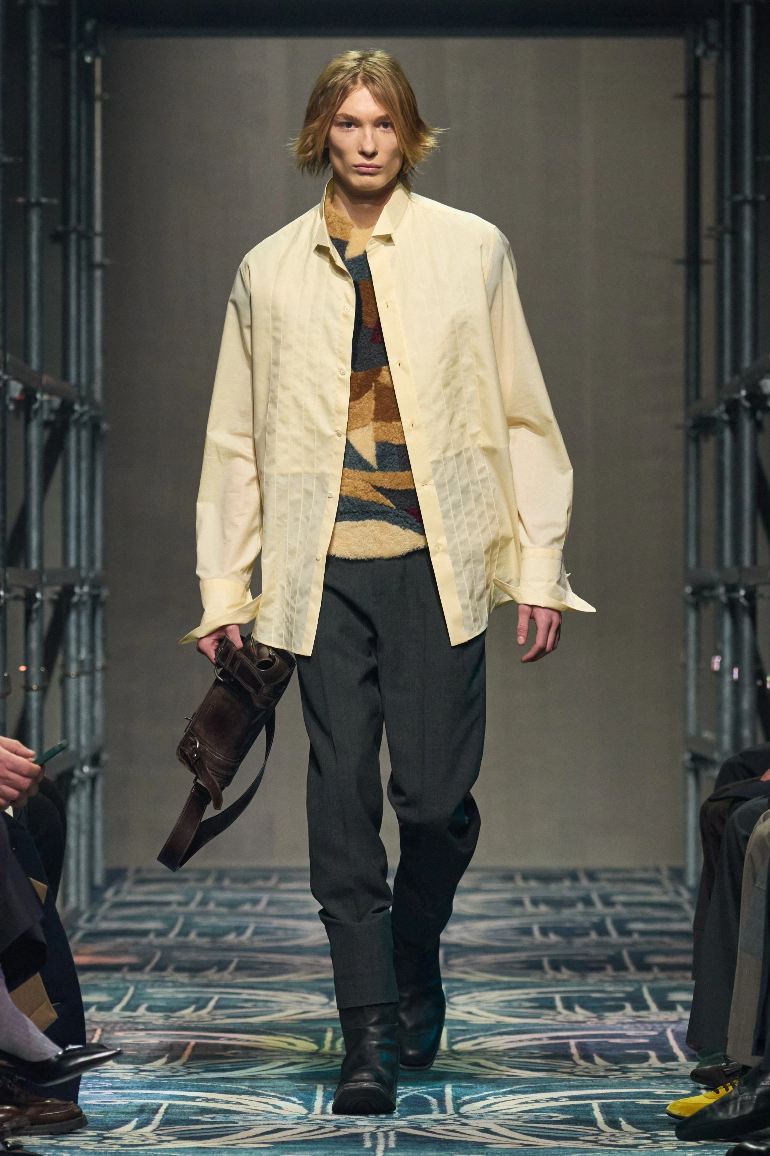 Миландағы ерлер сән апталығының үздік топтамалары