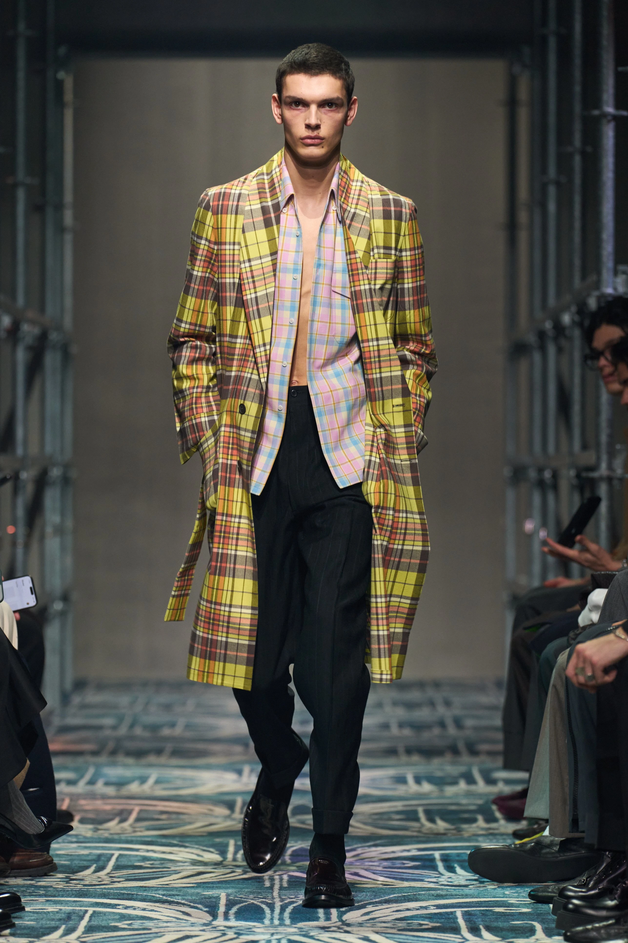 Миландағы ерлер сән апталығының үздік топтамалары