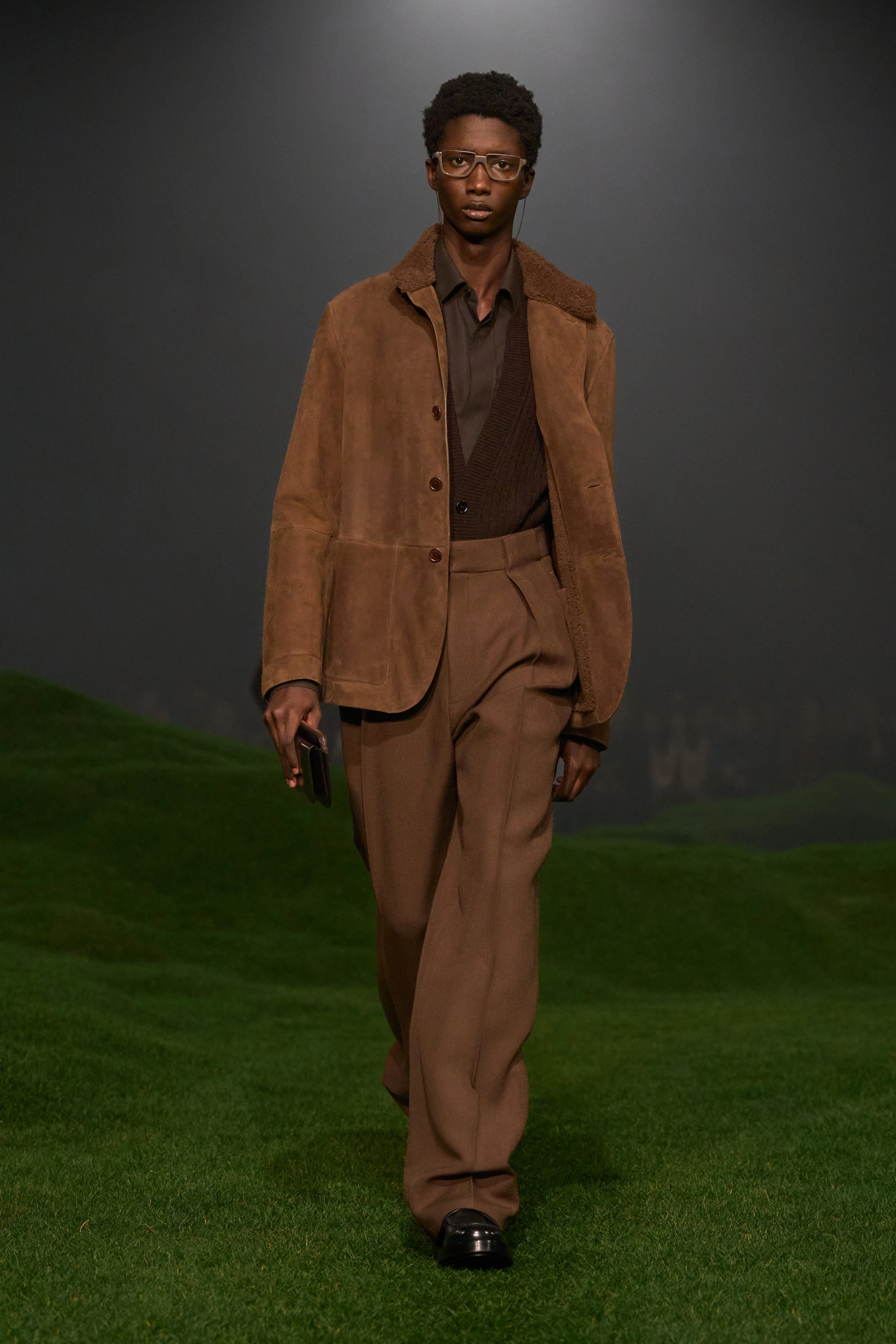 Миландағы ерлер сән апталығының үздік топтамалары