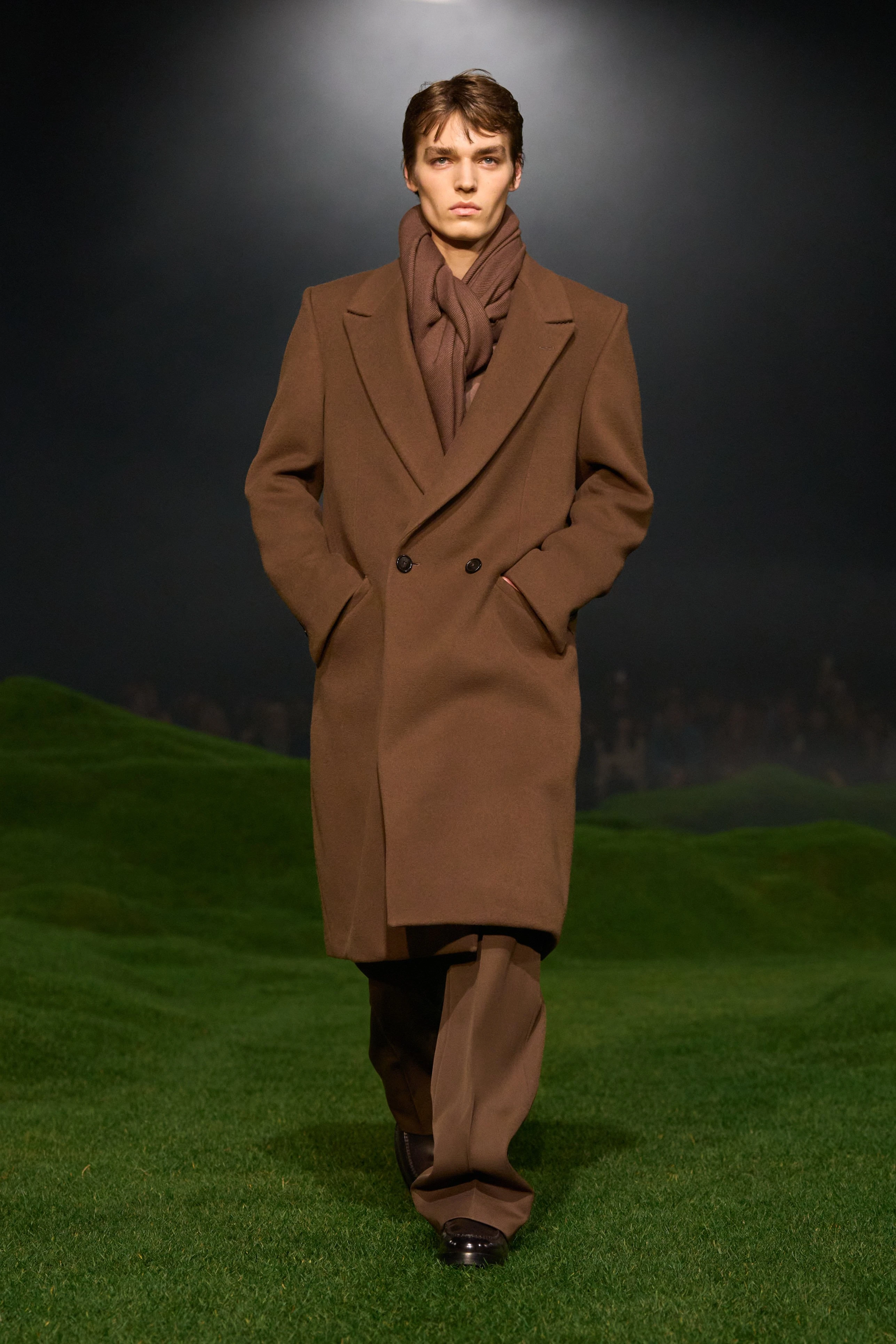 Миландағы ерлер сән апталығының үздік топтамалары