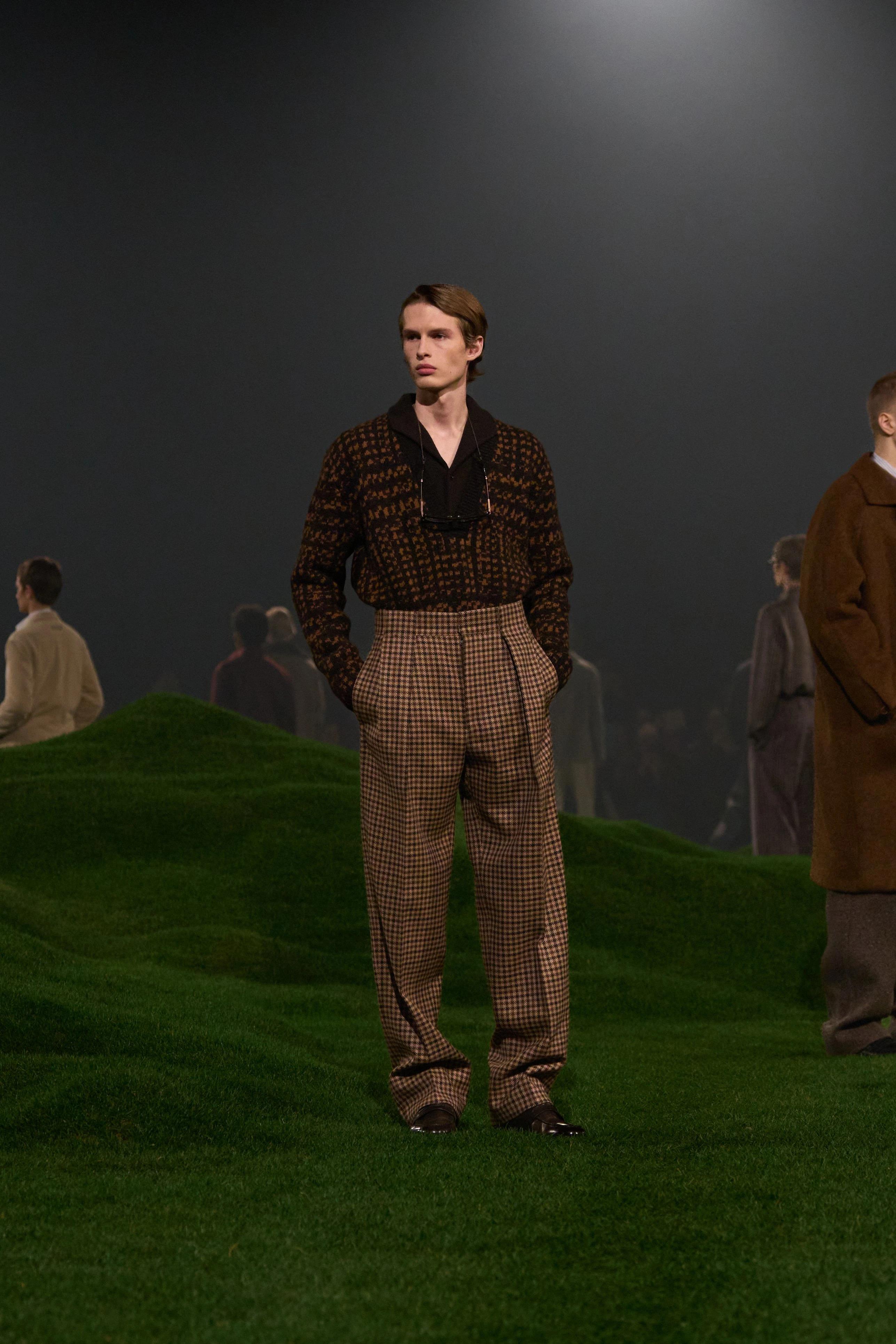 Миландағы ерлер сән апталығының үздік топтамалары