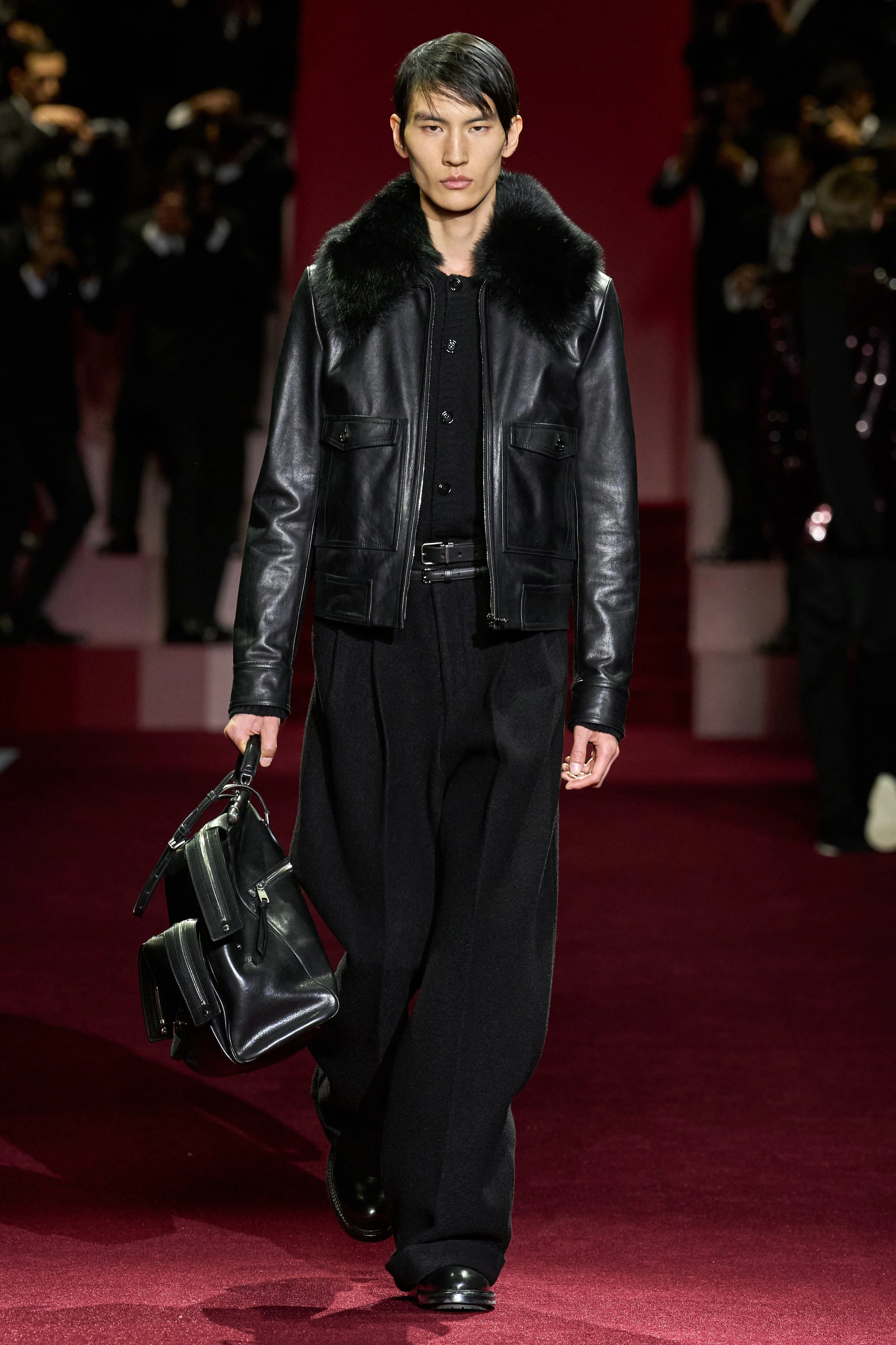 Миландағы ерлер сән апталығының үздік топтамалары