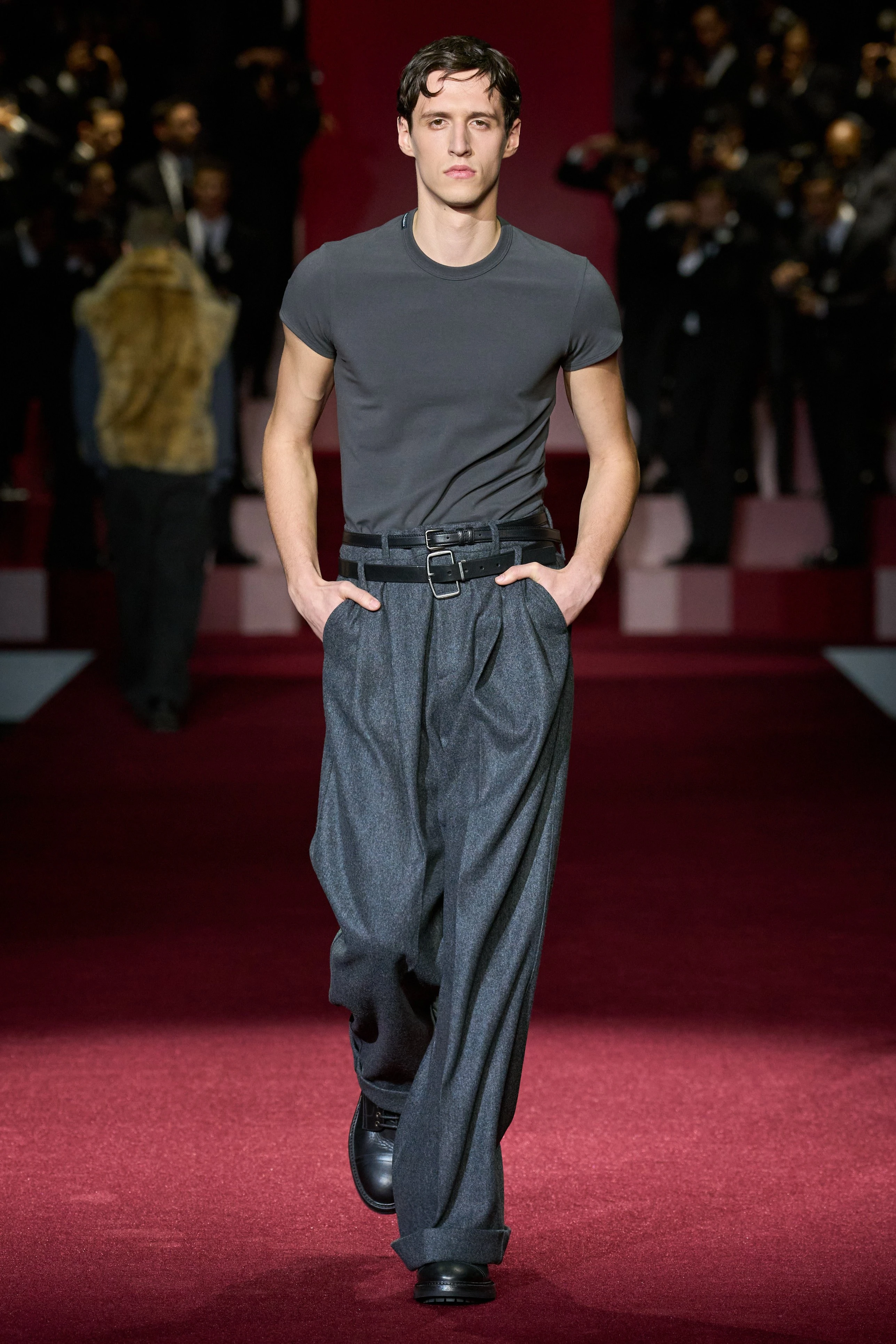 Миландағы ерлер сән апталығының үздік топтамалары