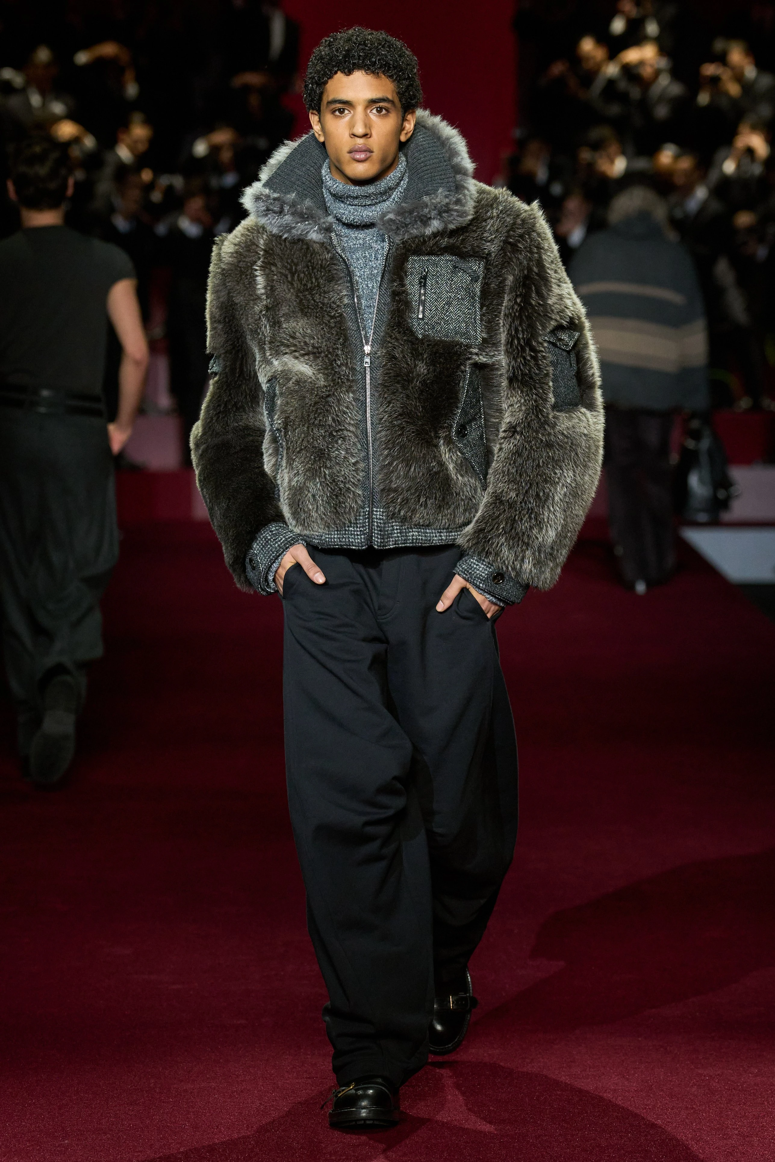 Миландағы ерлер сән апталығының үздік топтамалары