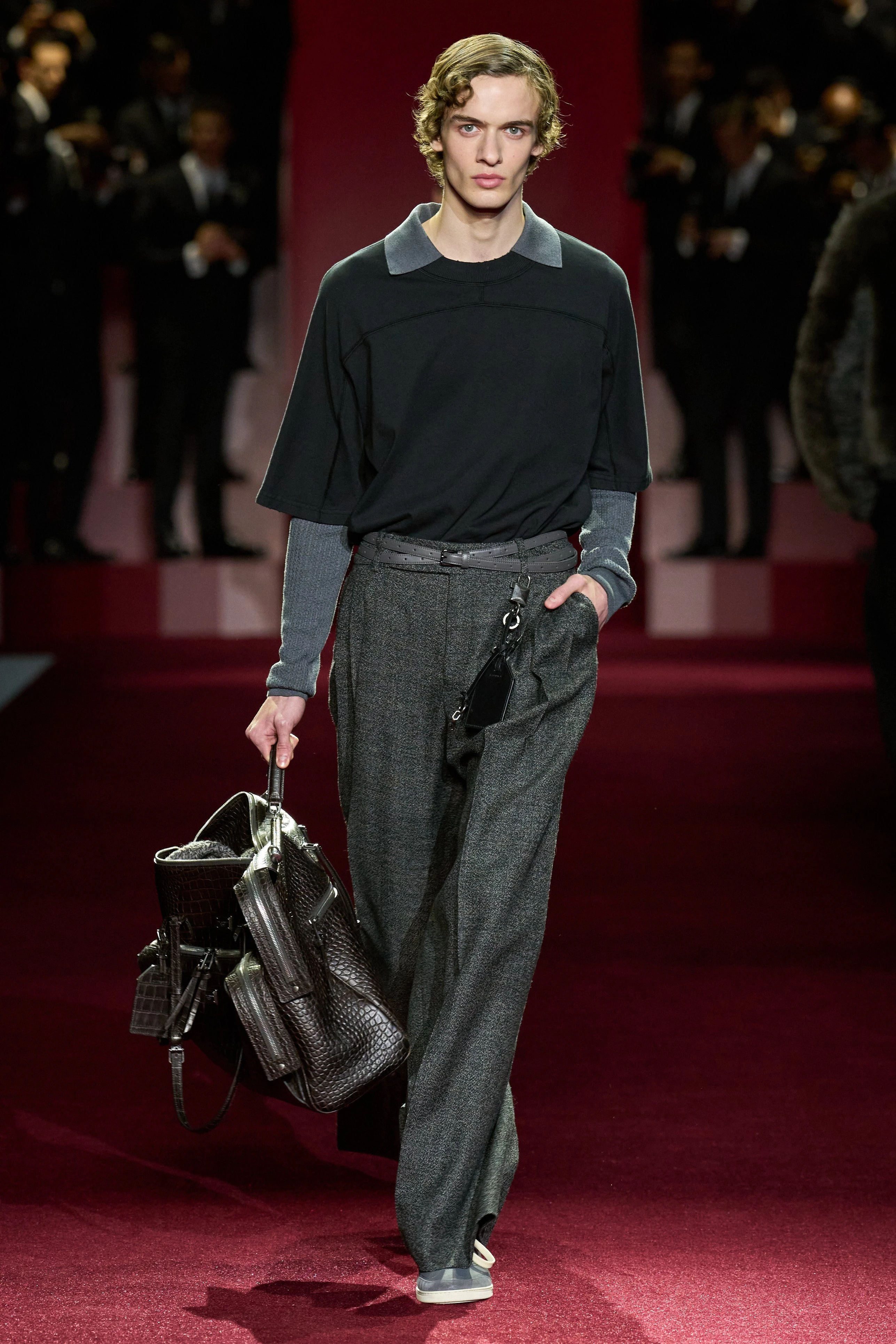 Миландағы ерлер сән апталығының үздік топтамалары