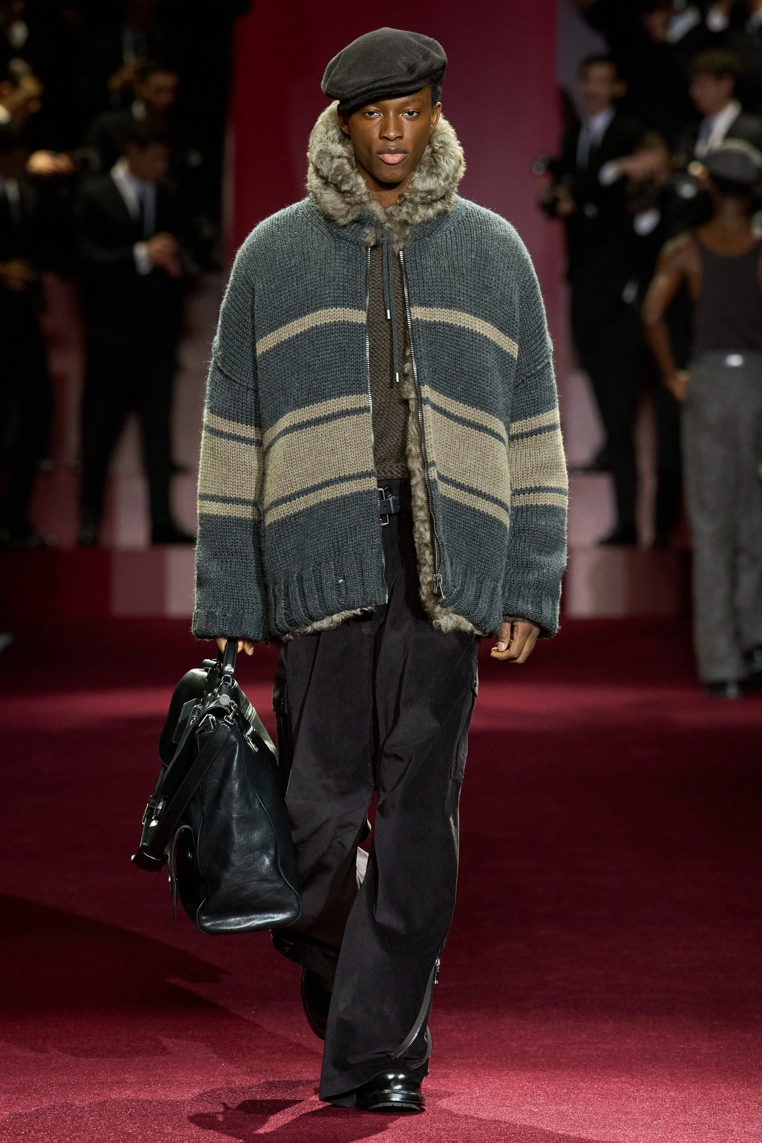 Миландағы ерлер сән апталығының үздік топтамалары