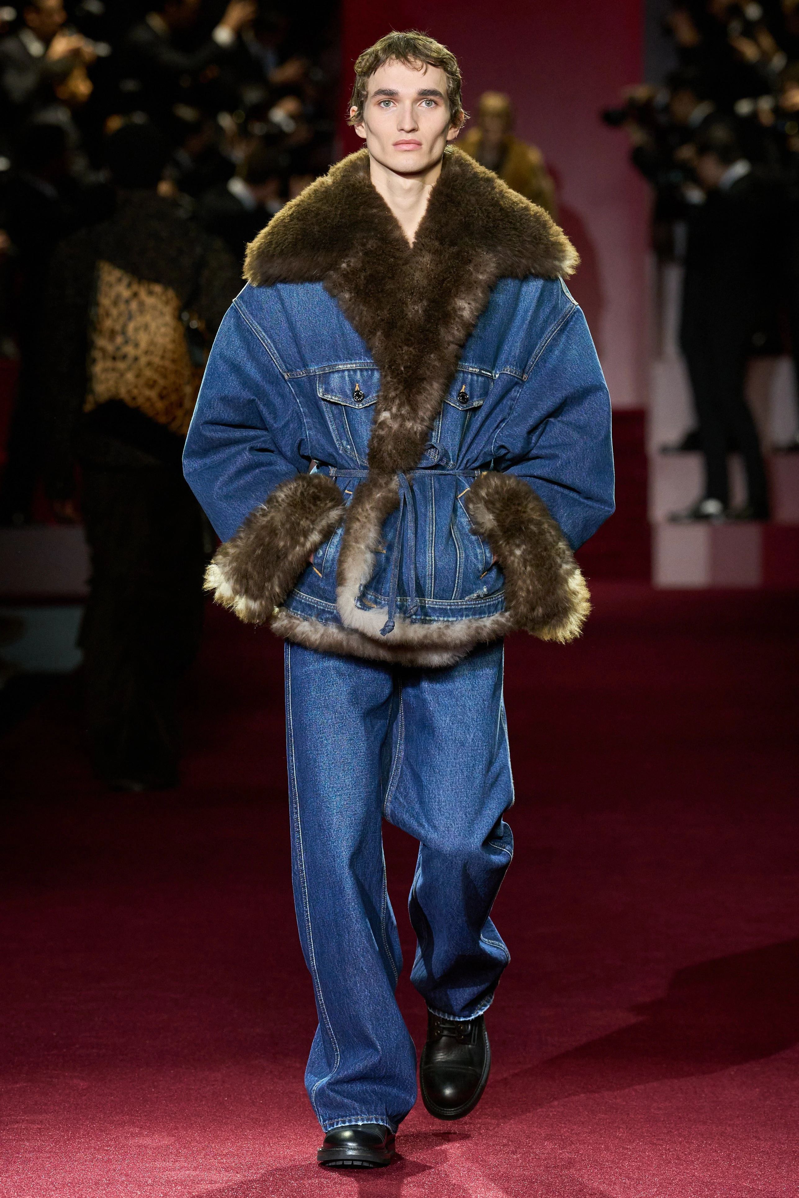 Миландағы ерлер сән апталығының үздік топтамалары