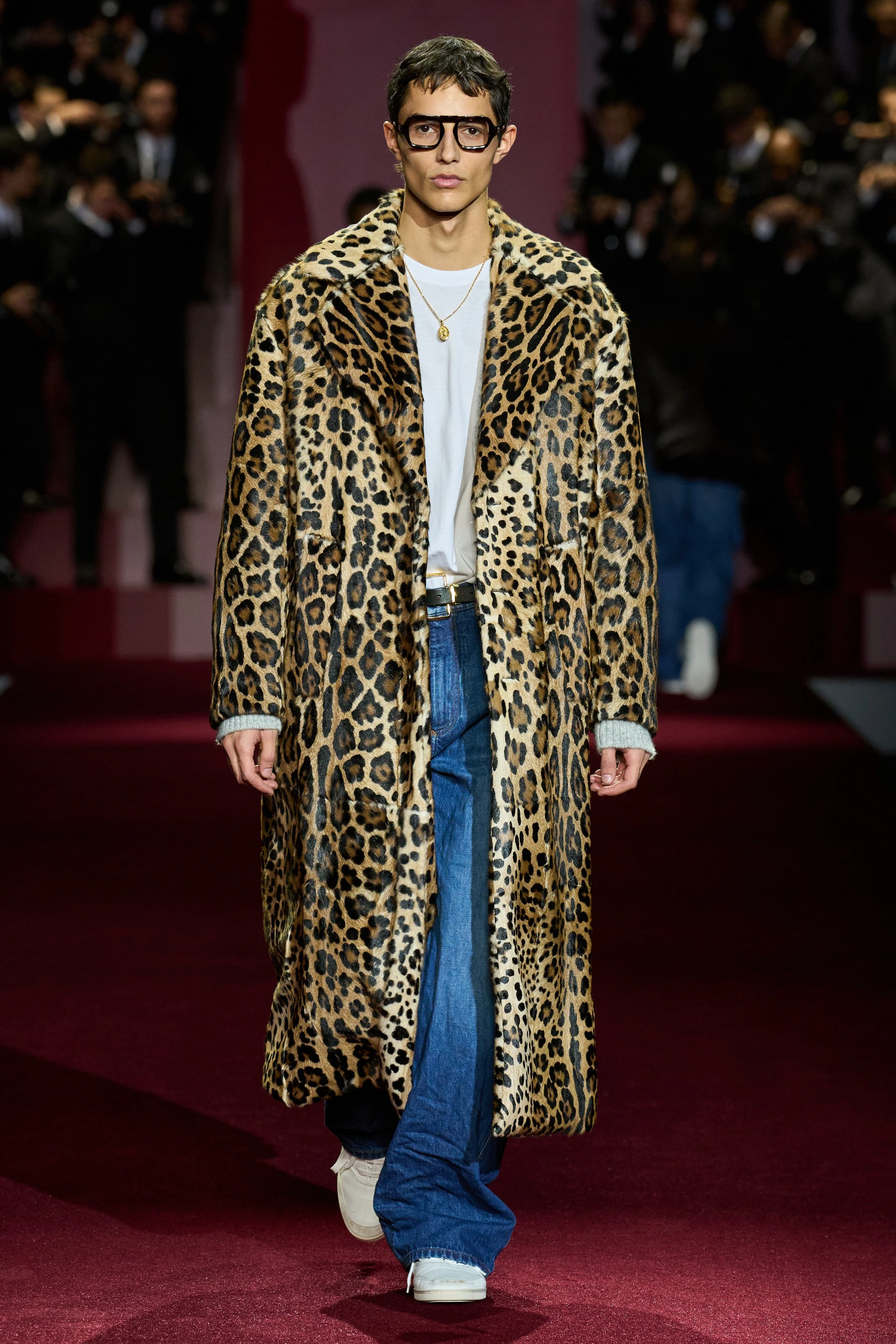 Миландағы ерлер сән апталығының үздік топтамалары