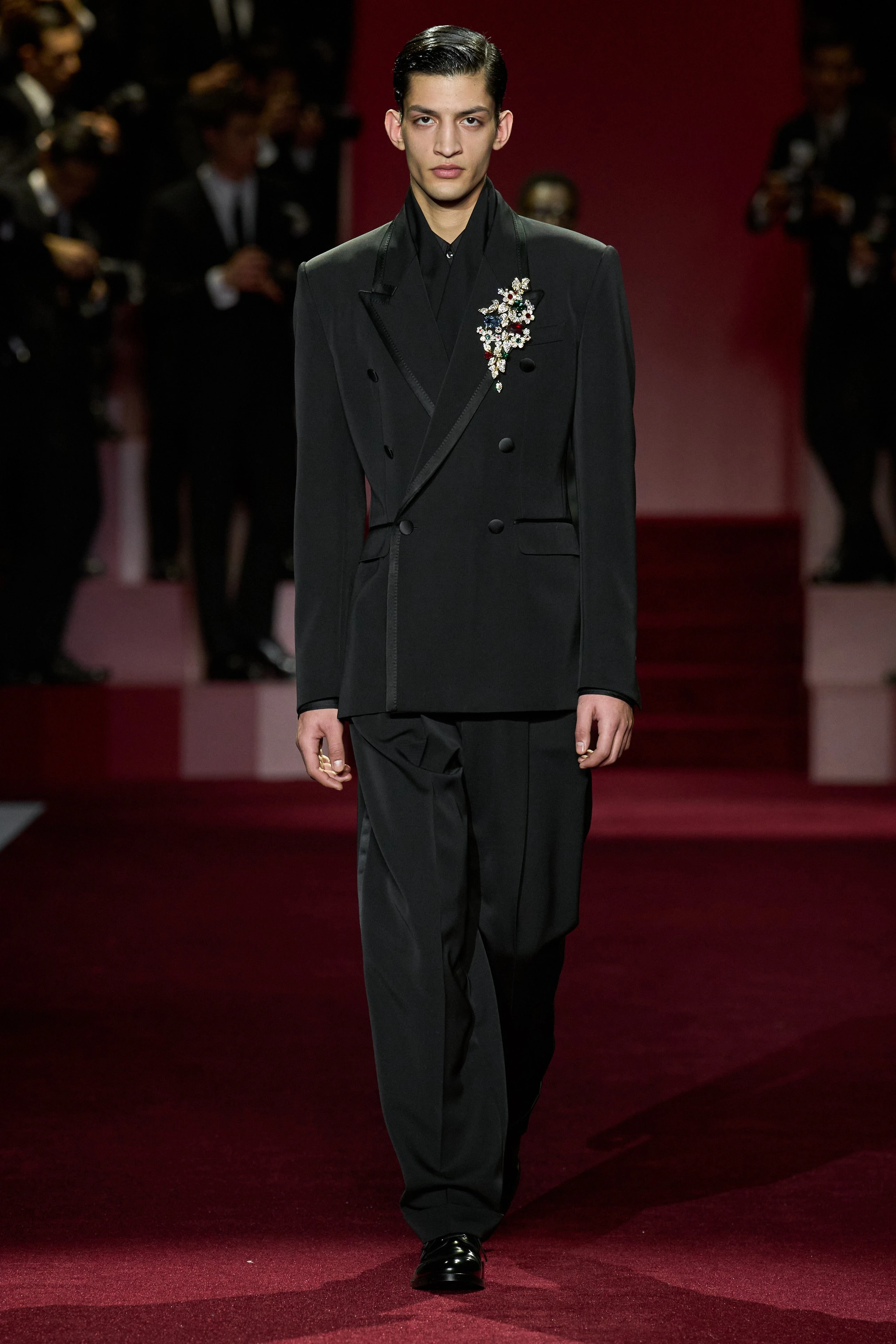 Миландағы ерлер сән апталығының үздік топтамалары