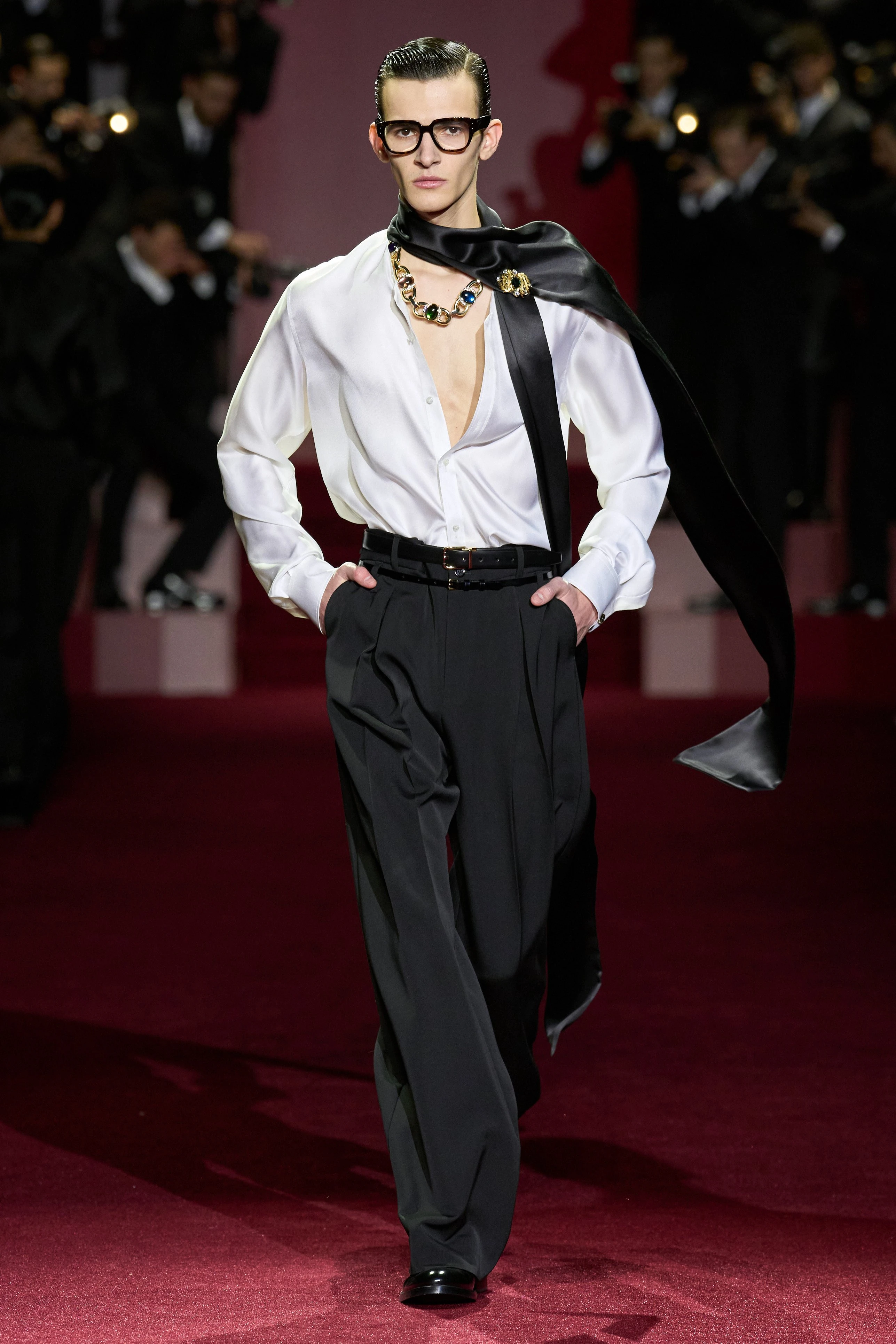 Миландағы ерлер сән апталығының үздік топтамалары