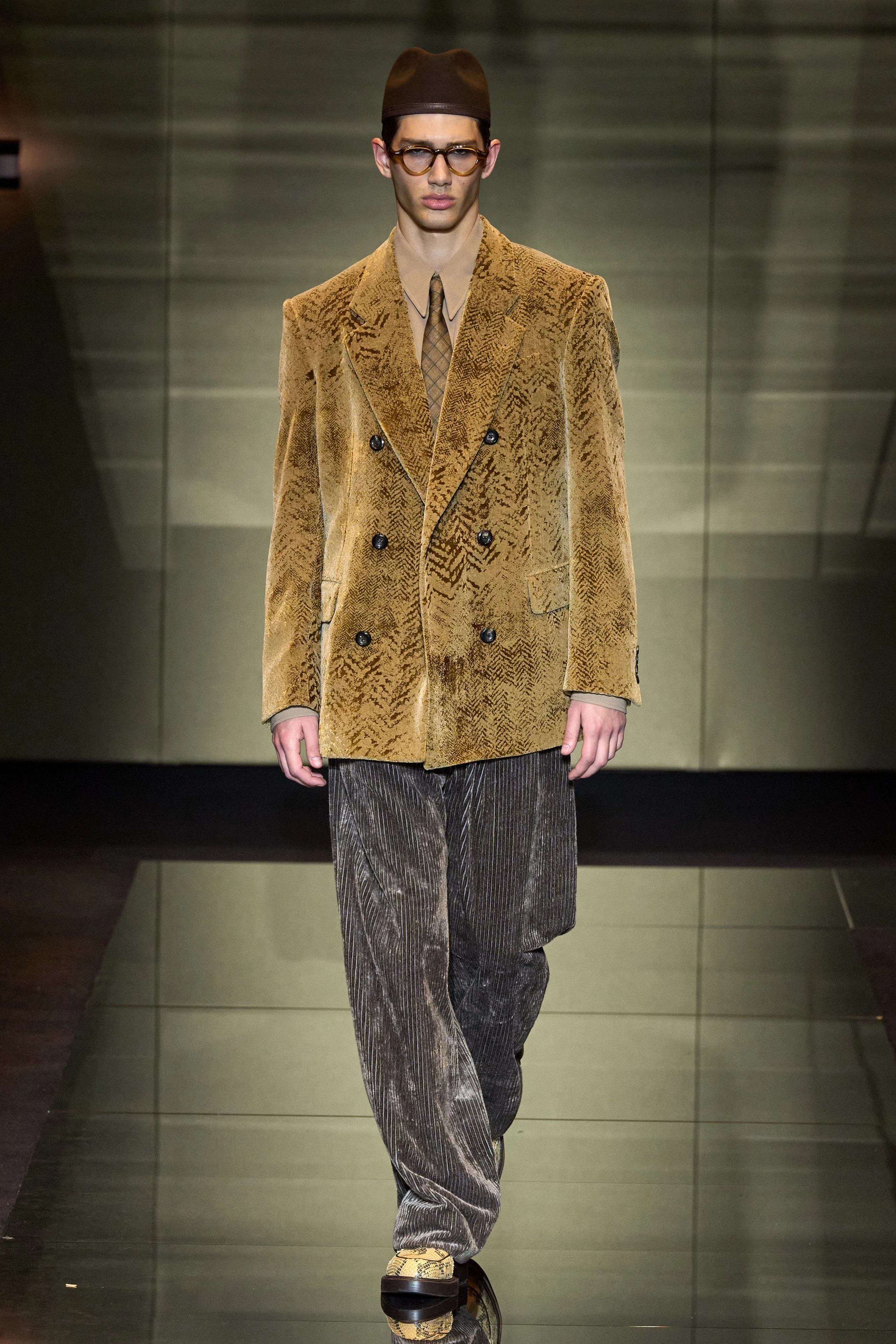 Миландағы ерлер сән апталығының үздік топтамалары