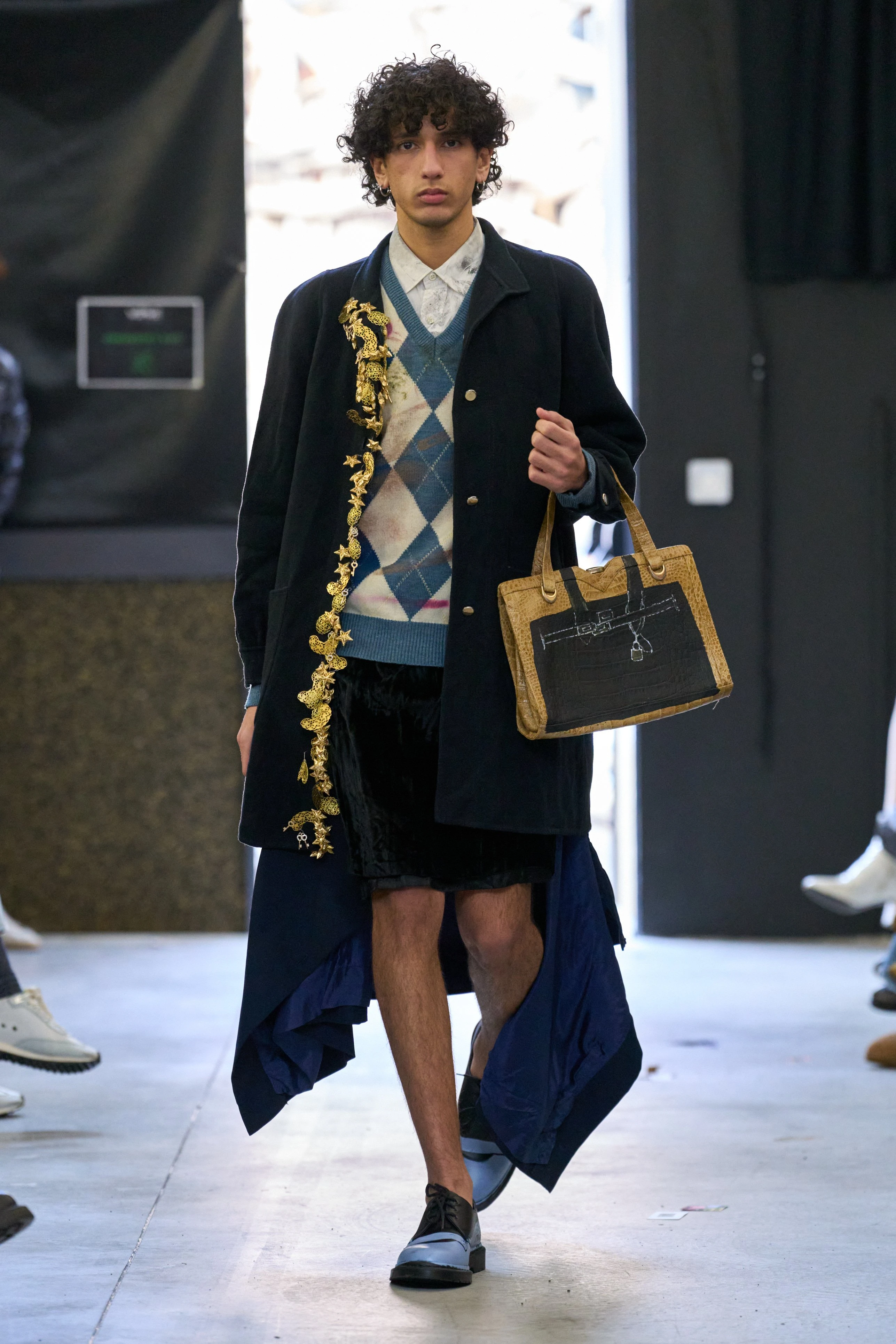 Миландағы ерлер сән апталығының үздік топтамалары