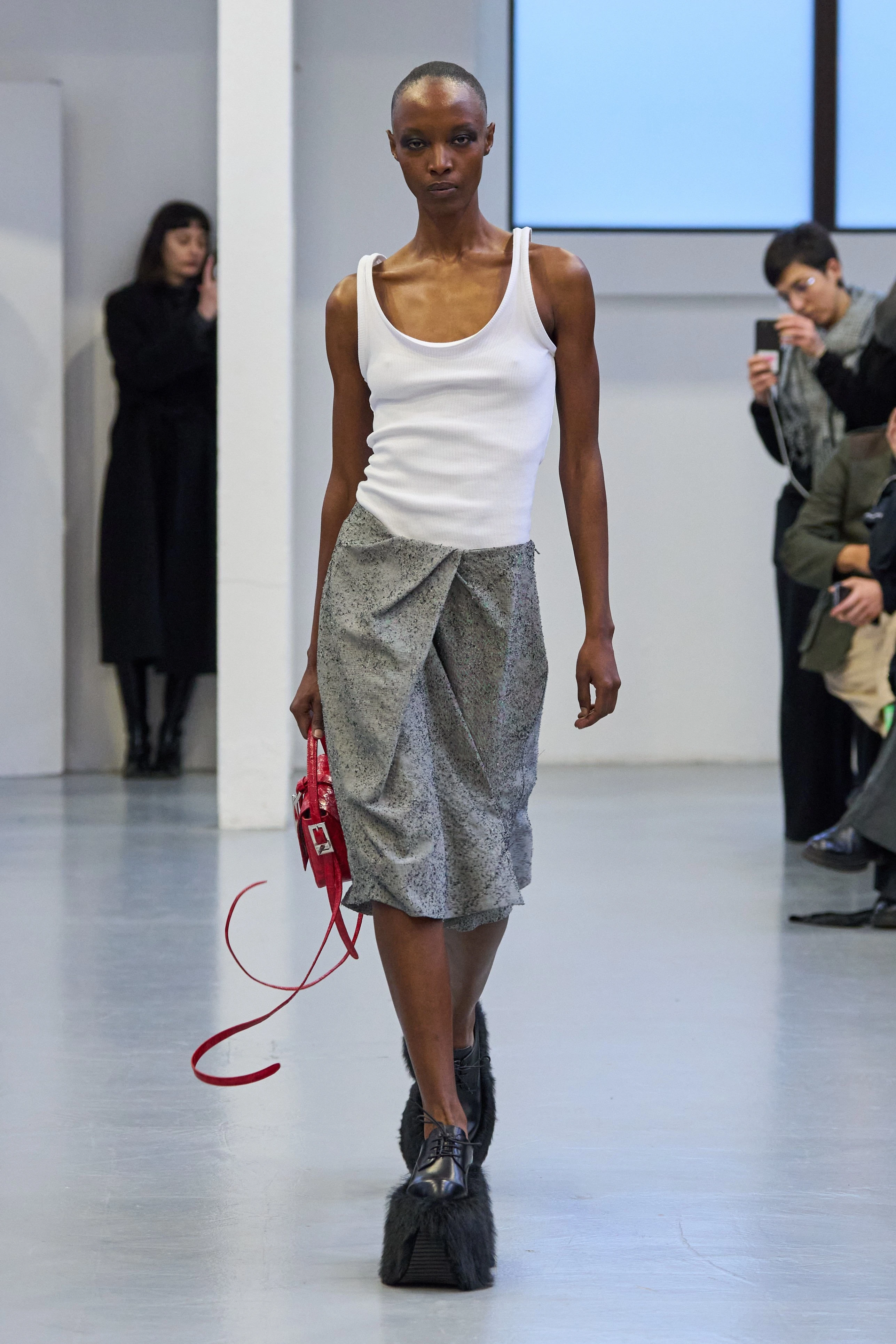 Миландағы ерлер сән апталығының үздік топтамалары