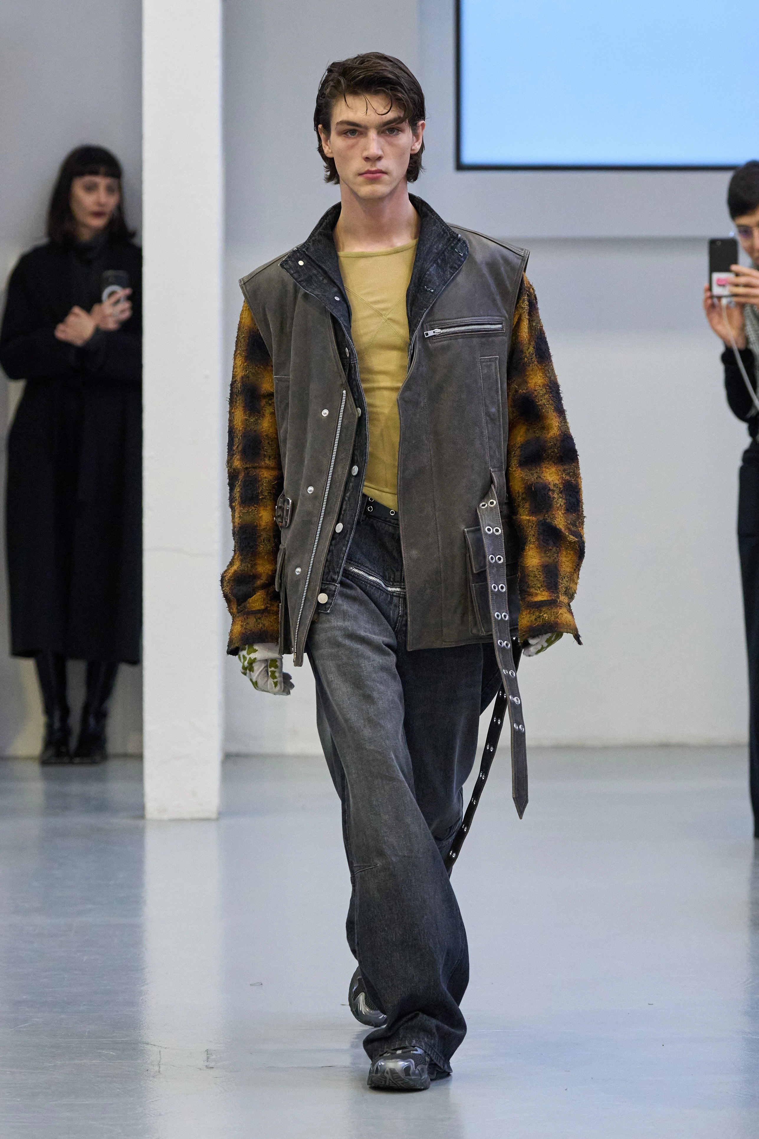 Миландағы ерлер сән апталығының үздік топтамалары